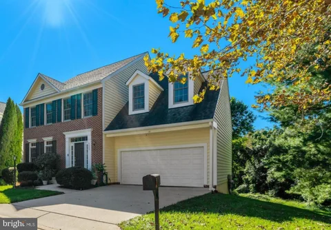 3022 Rosemoor Lane, Fairfax, VA MLS: VAFX2345138