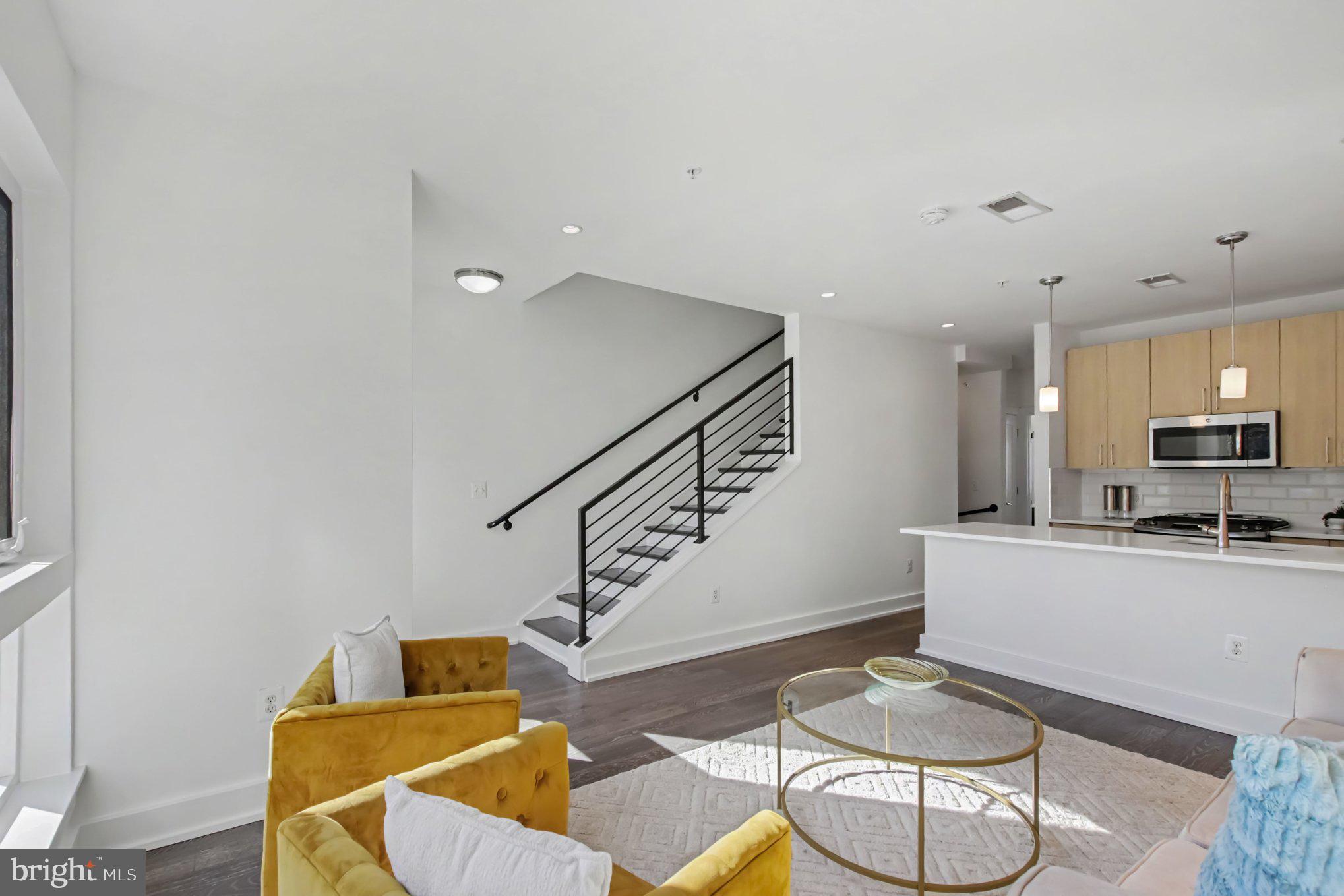 2724 12TH STREET NE 10
