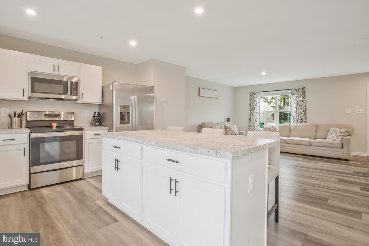 MEADE'S CROSSING - Residential