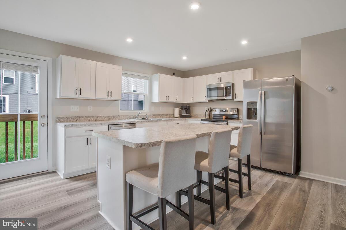 MEADE'S CROSSING - Residential