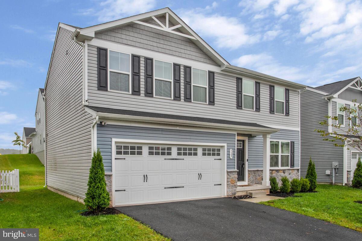 MEADE'S CROSSING - Residential