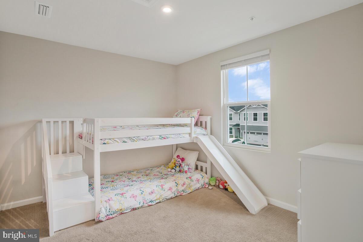 MEADE'S CROSSING - Residential