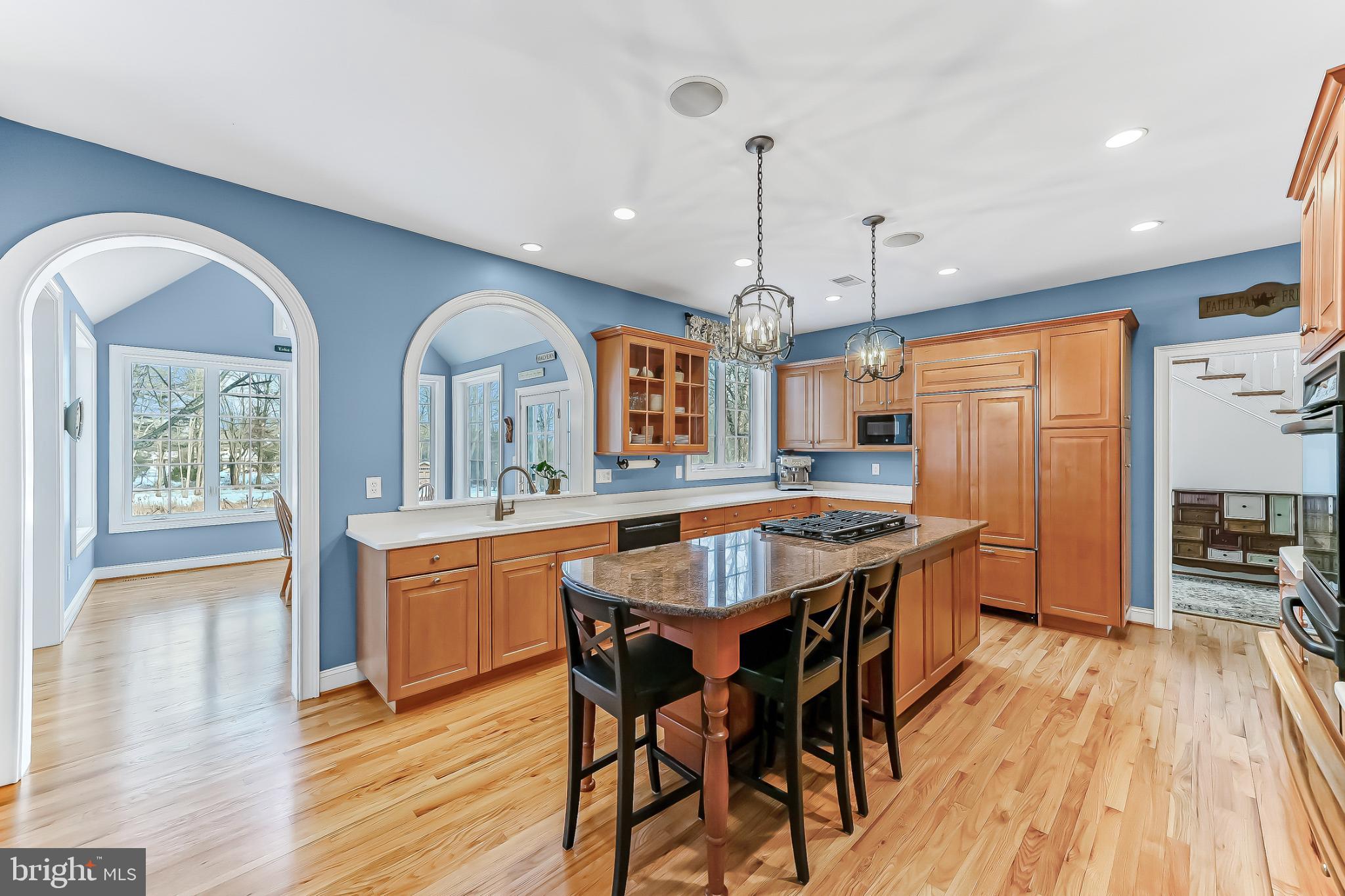 RADNOR HUNT - Residential