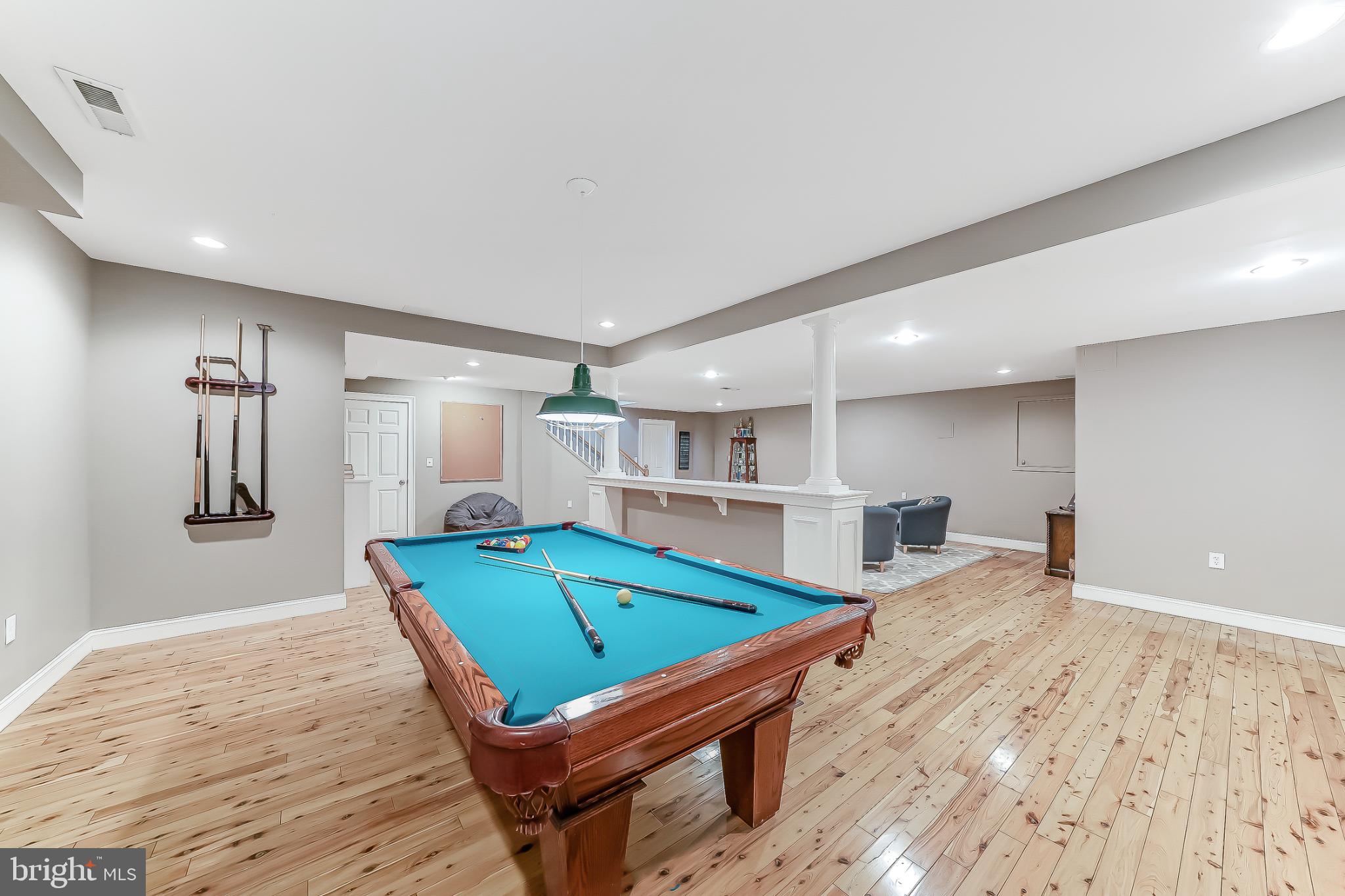 RADNOR HUNT - Residential