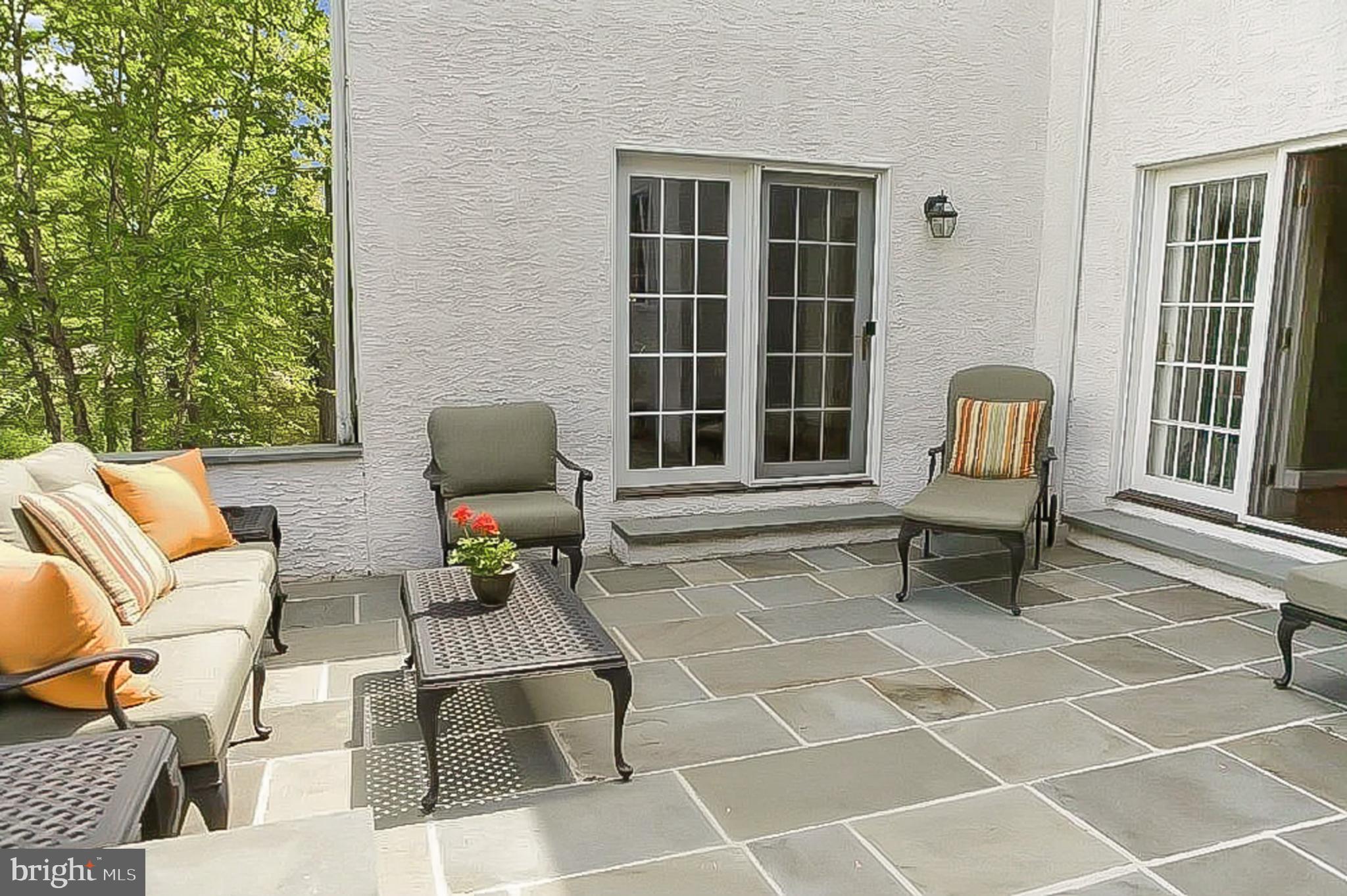 RADNOR HUNT - Residential