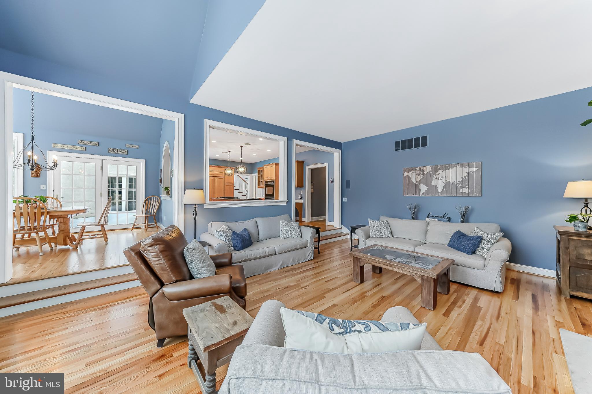 RADNOR HUNT - Residential