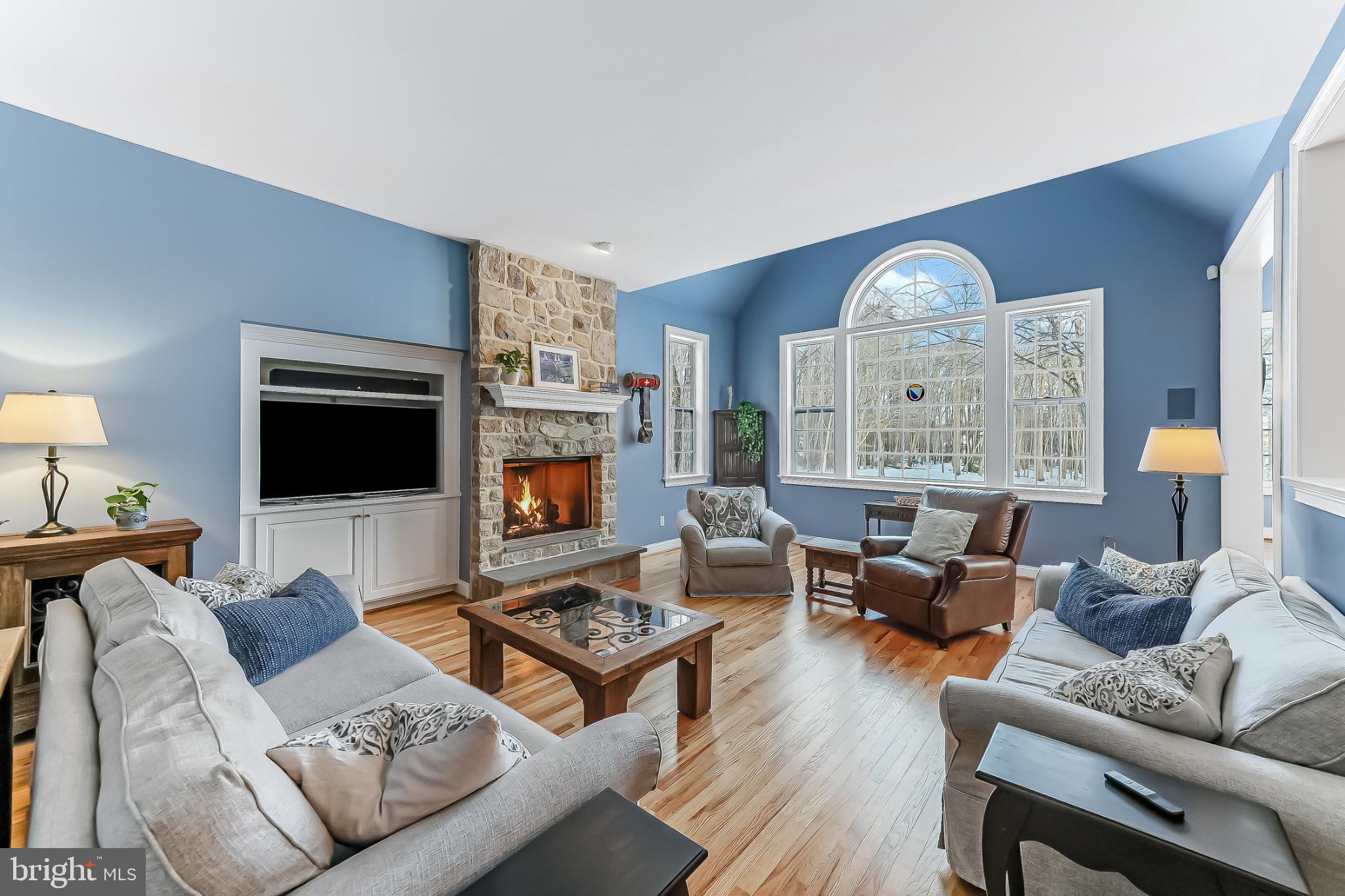 RADNOR HUNT - Residential