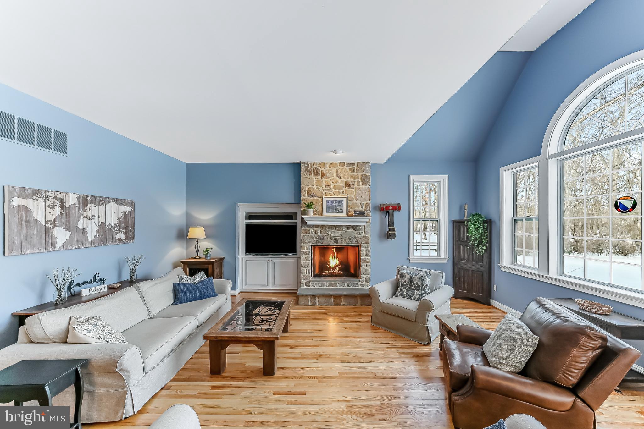 RADNOR HUNT - Residential