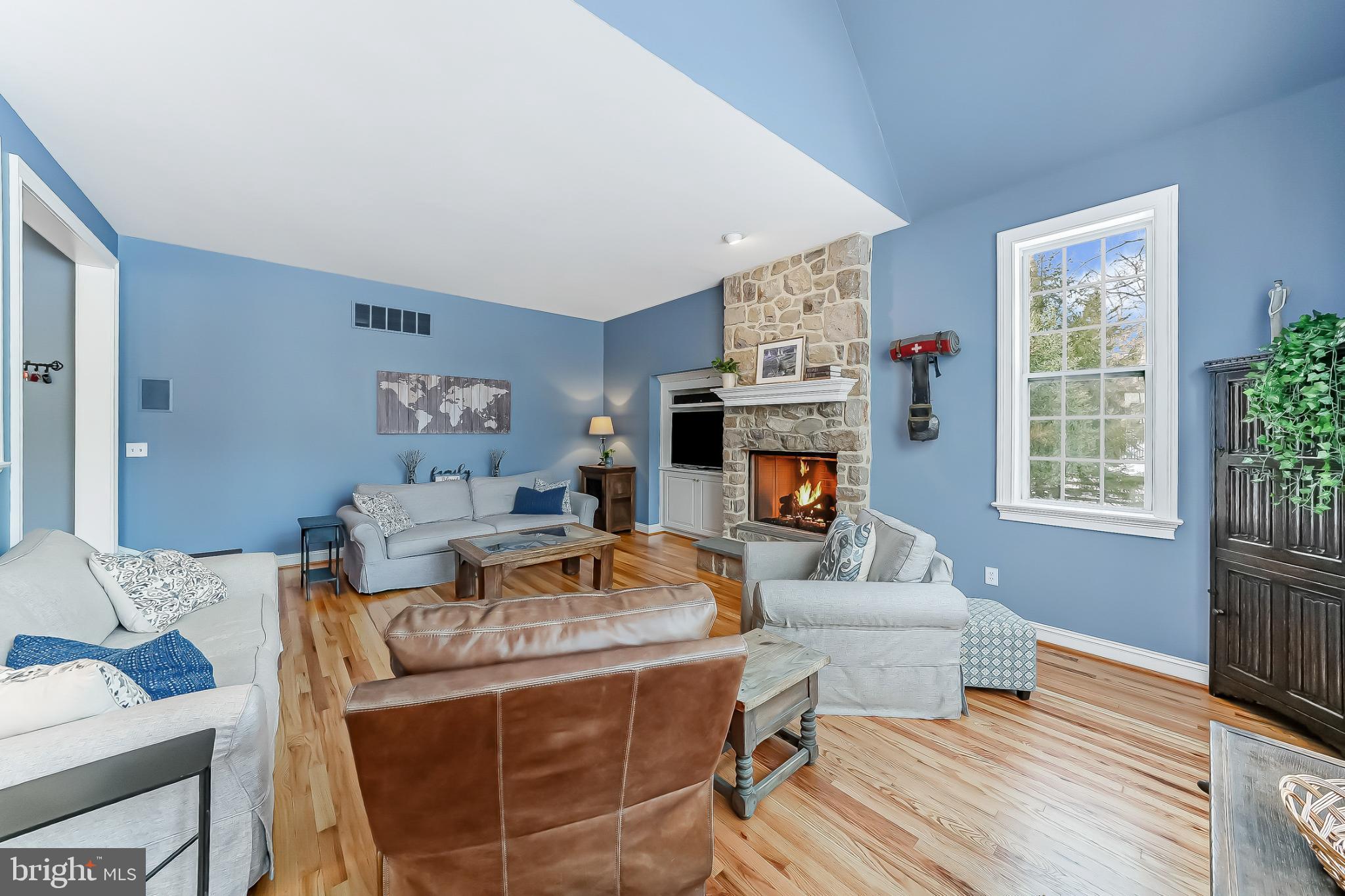 RADNOR HUNT - Residential