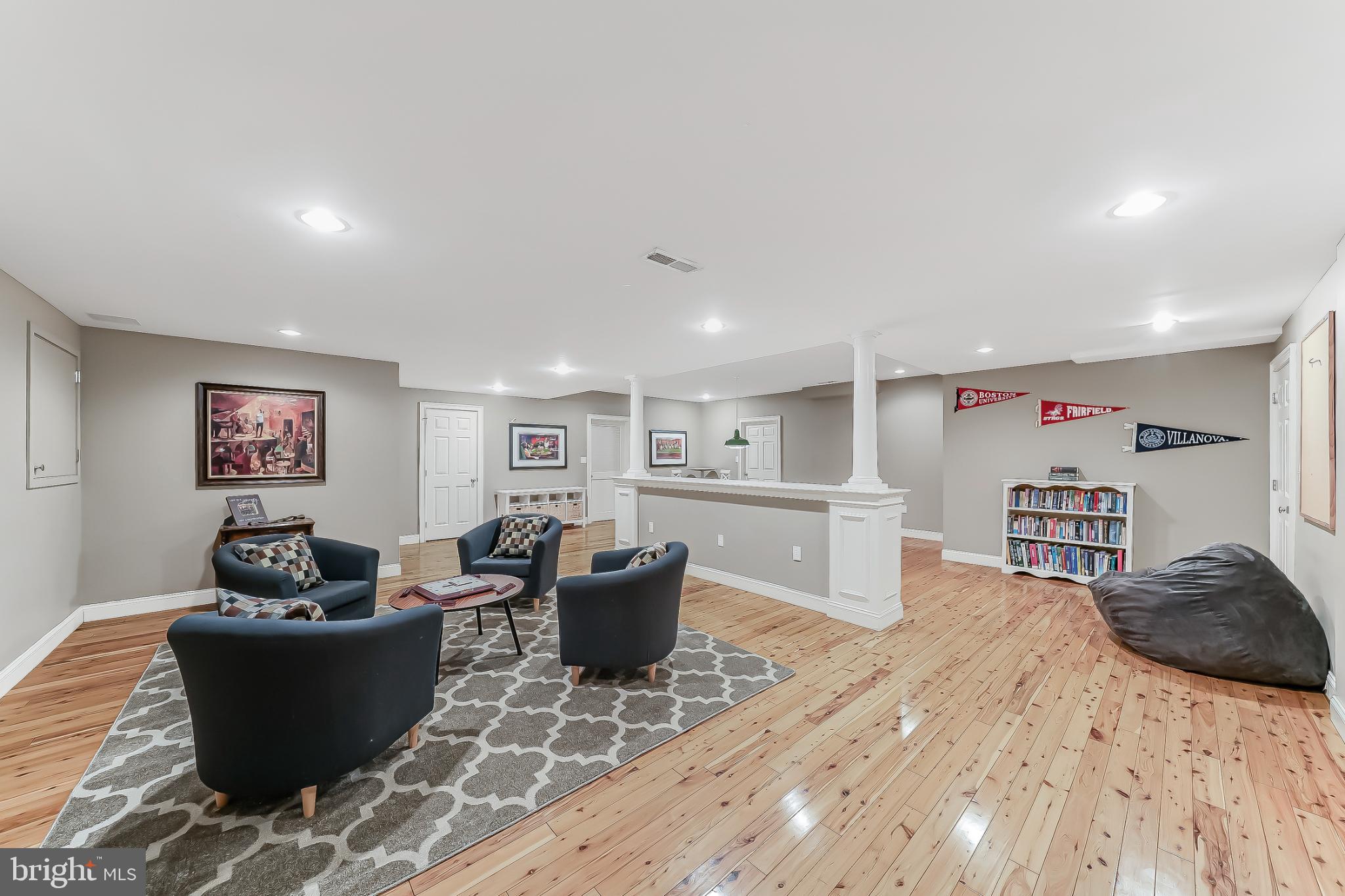 RADNOR HUNT - Residential