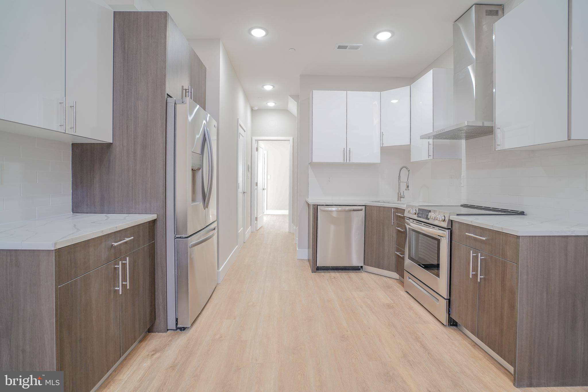 OLDE KENSINGTON - Residential Lease