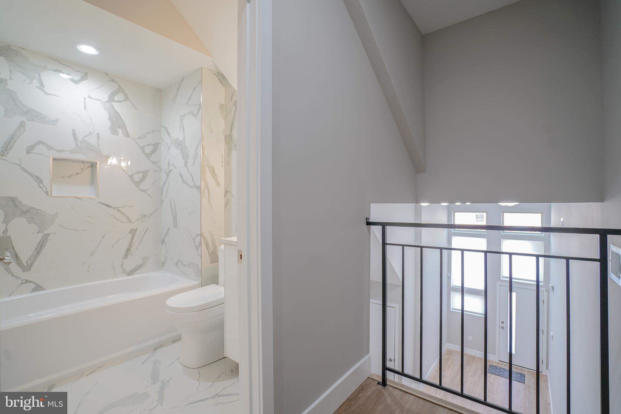 OLDE KENSINGTON - Residential Lease