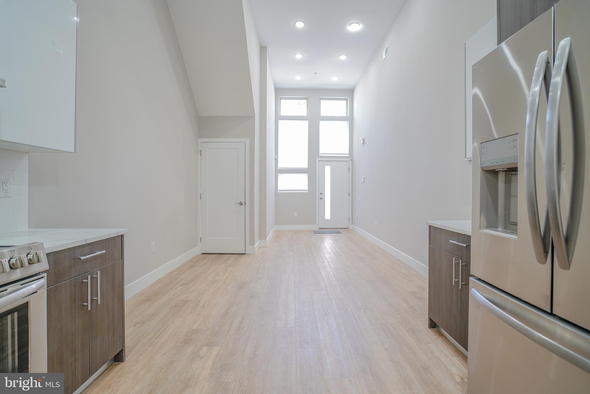 OLDE KENSINGTON - Residential Lease