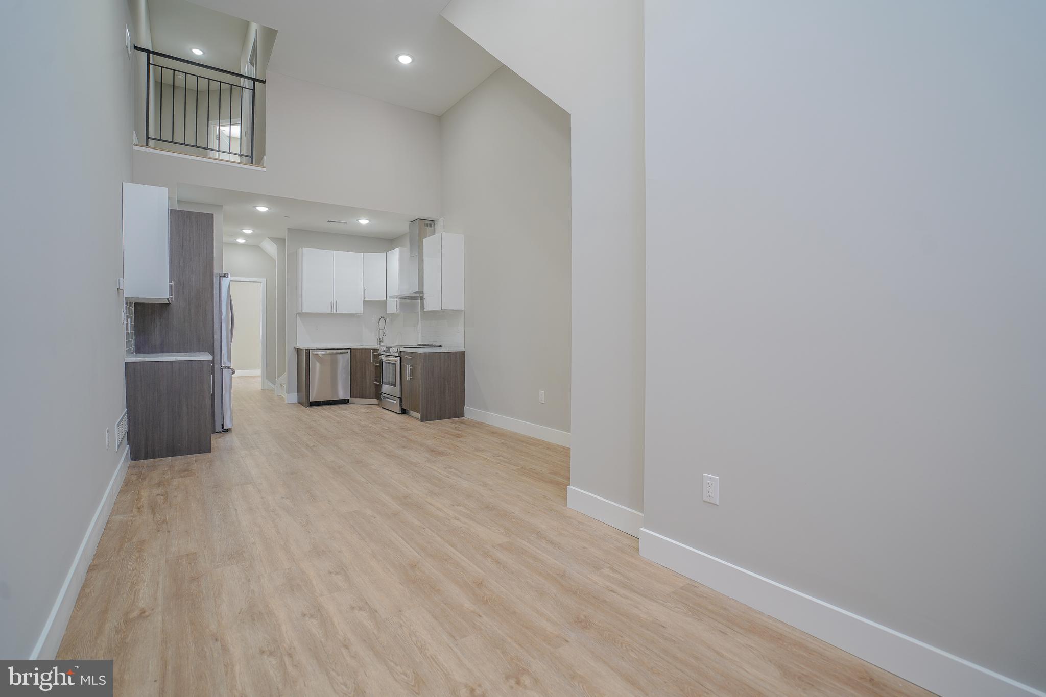 OLDE KENSINGTON - Residential Lease