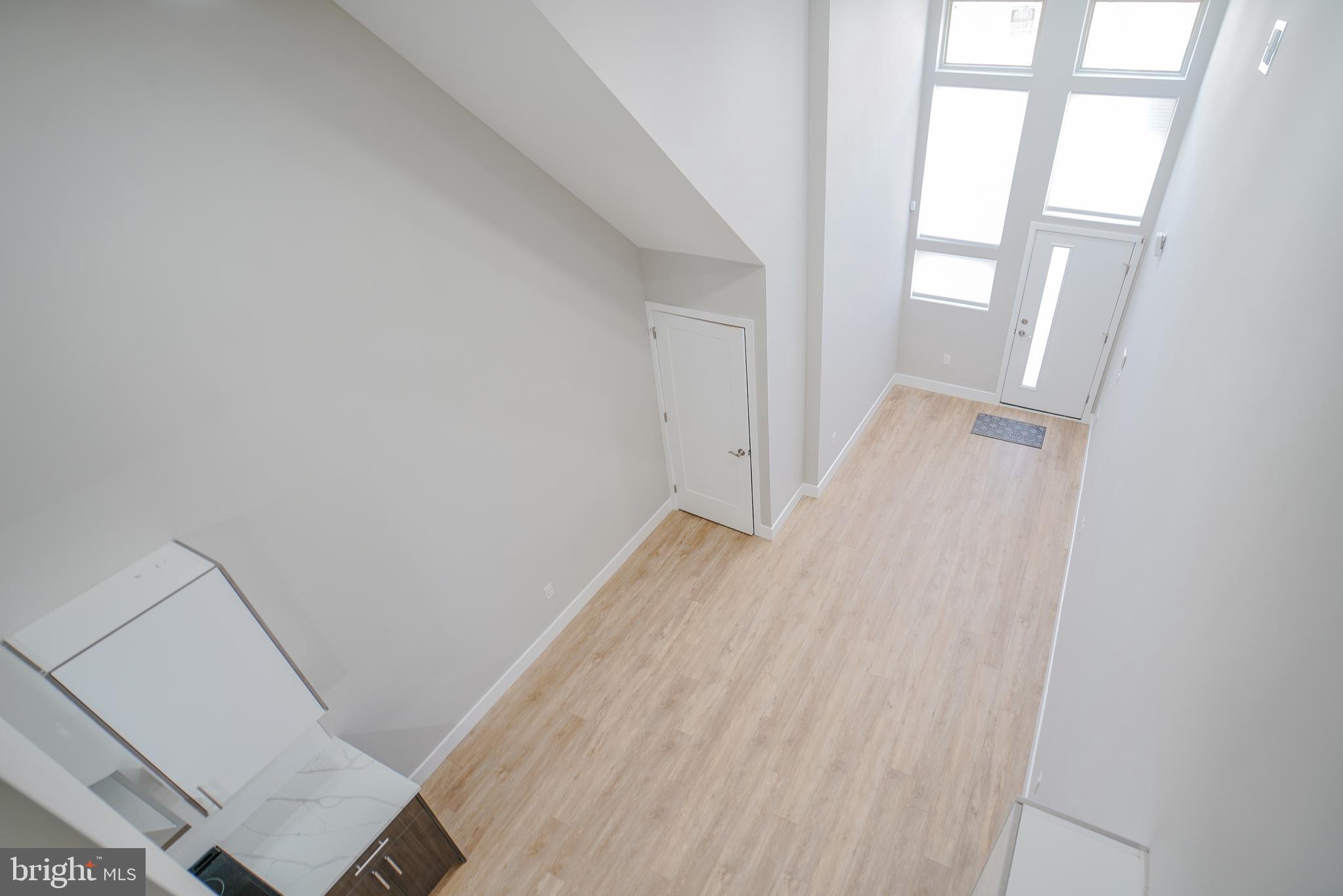 OLDE KENSINGTON - Residential Lease