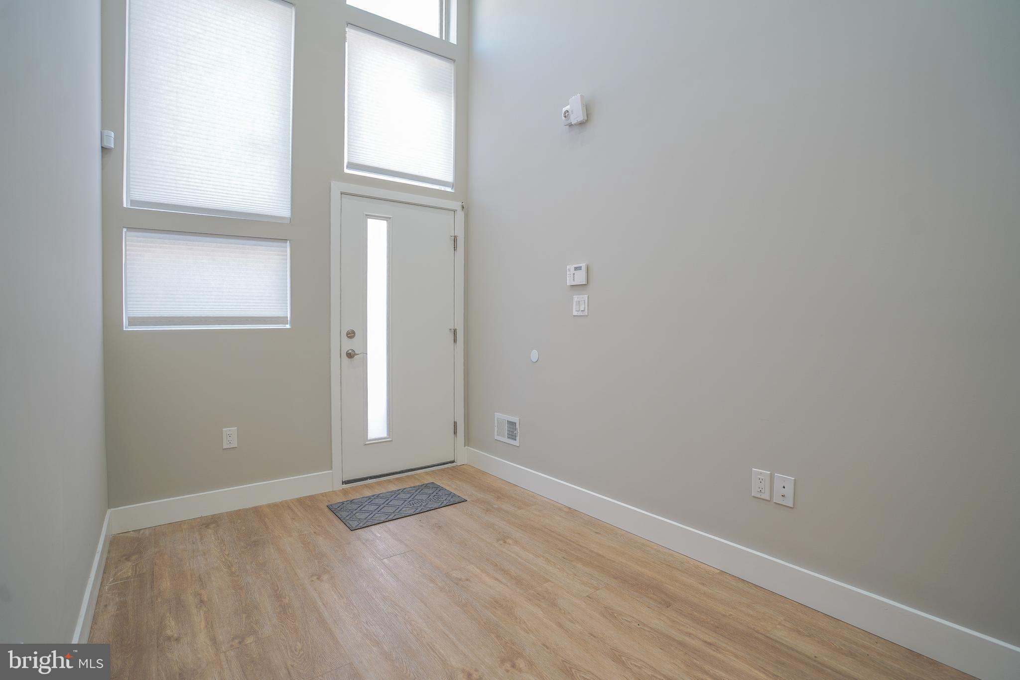 OLDE KENSINGTON - Residential Lease