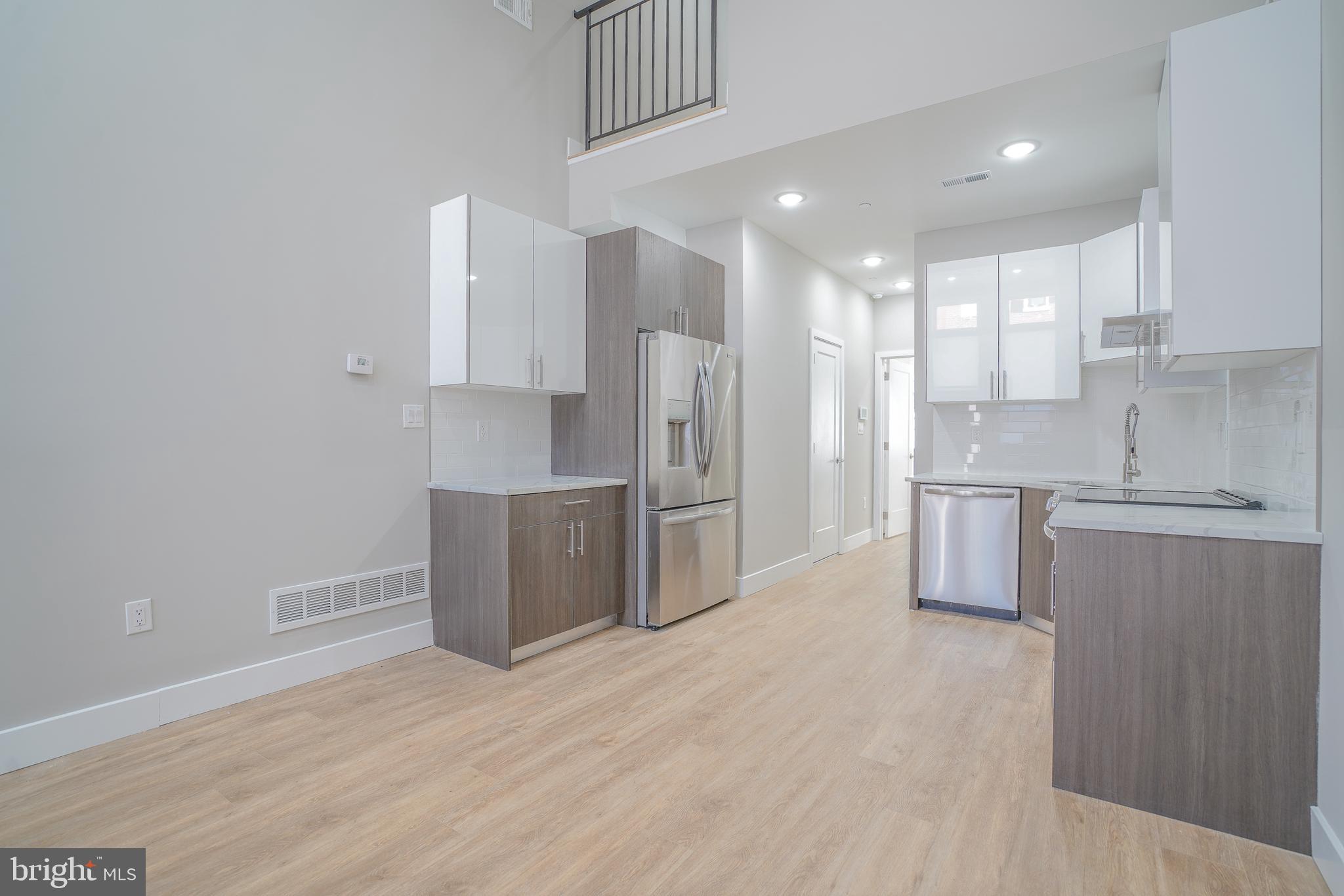 OLDE KENSINGTON - Residential Lease