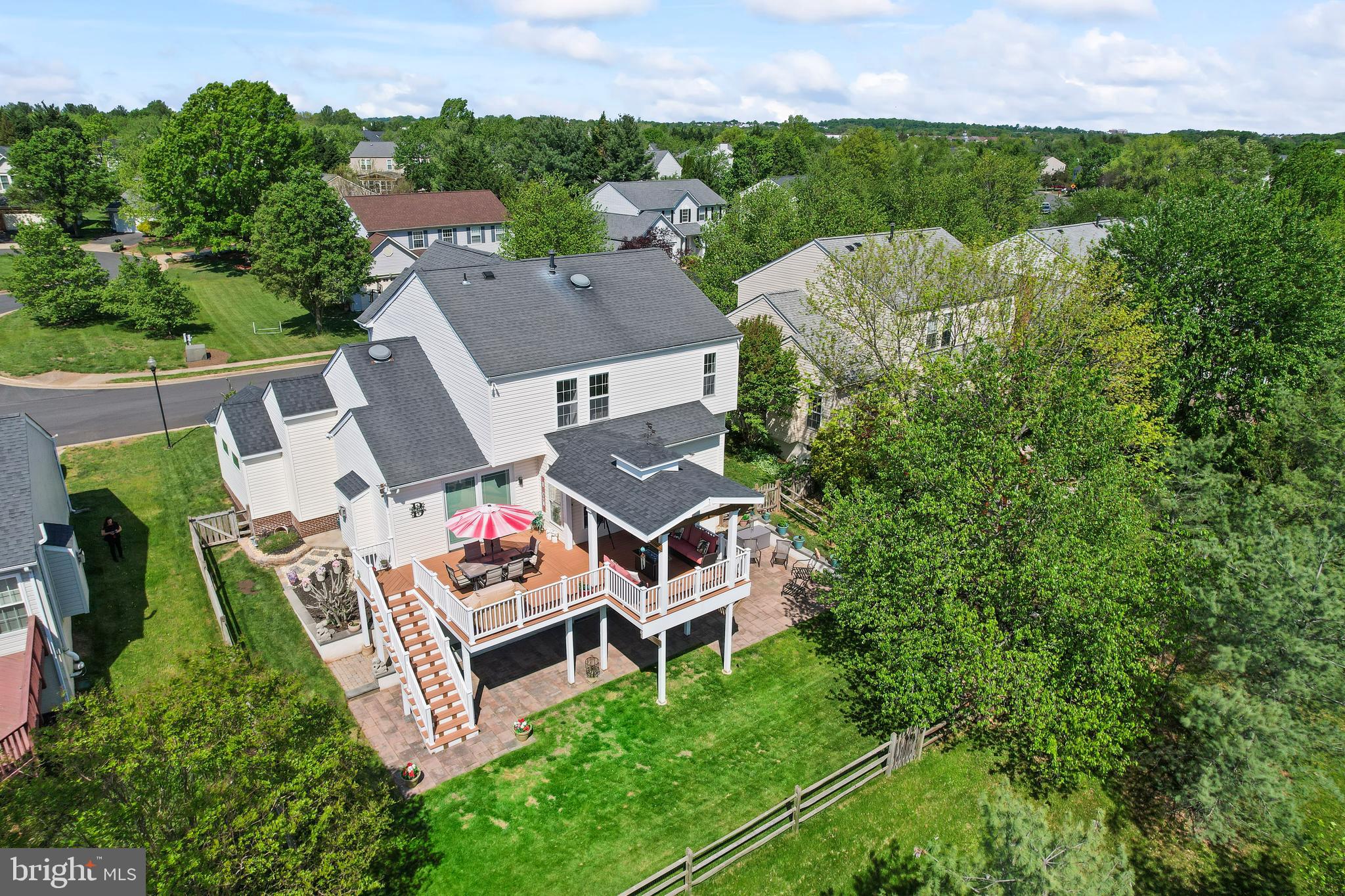 ASHBURN VILLAGE - Residential