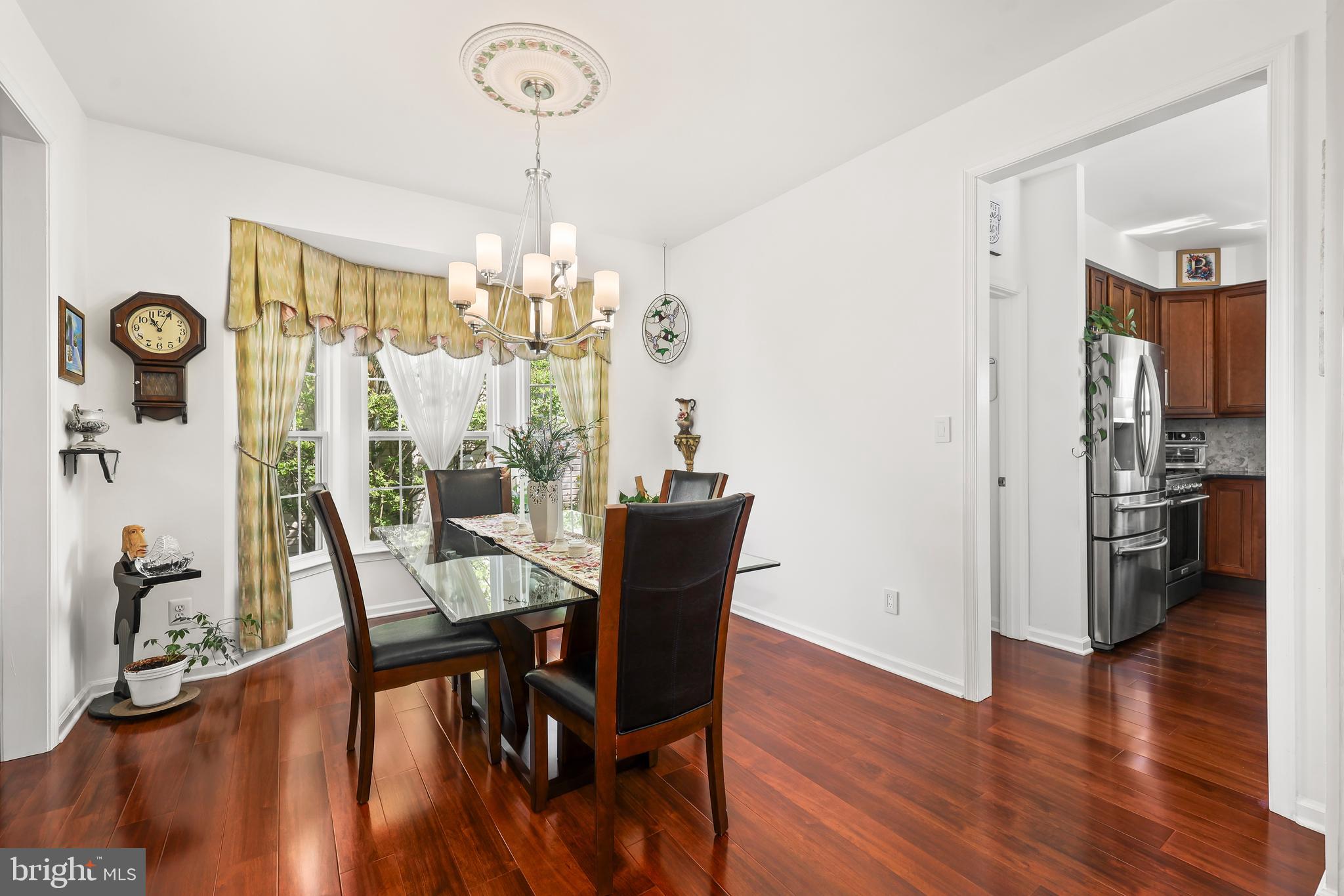 ASHBURN VILLAGE - Residential