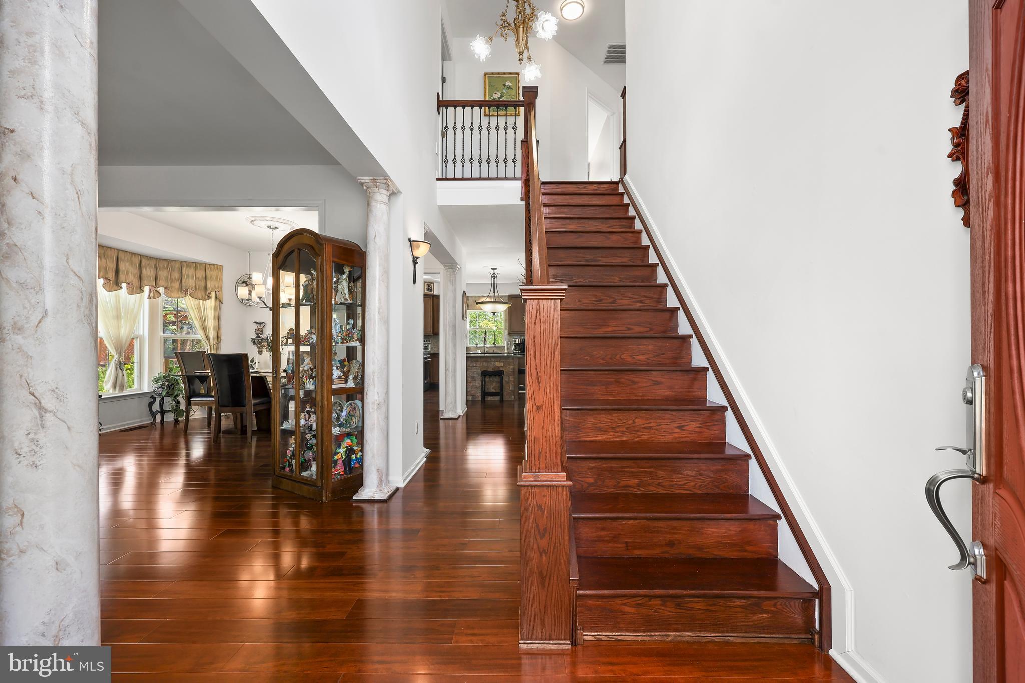 ASHBURN VILLAGE - Residential