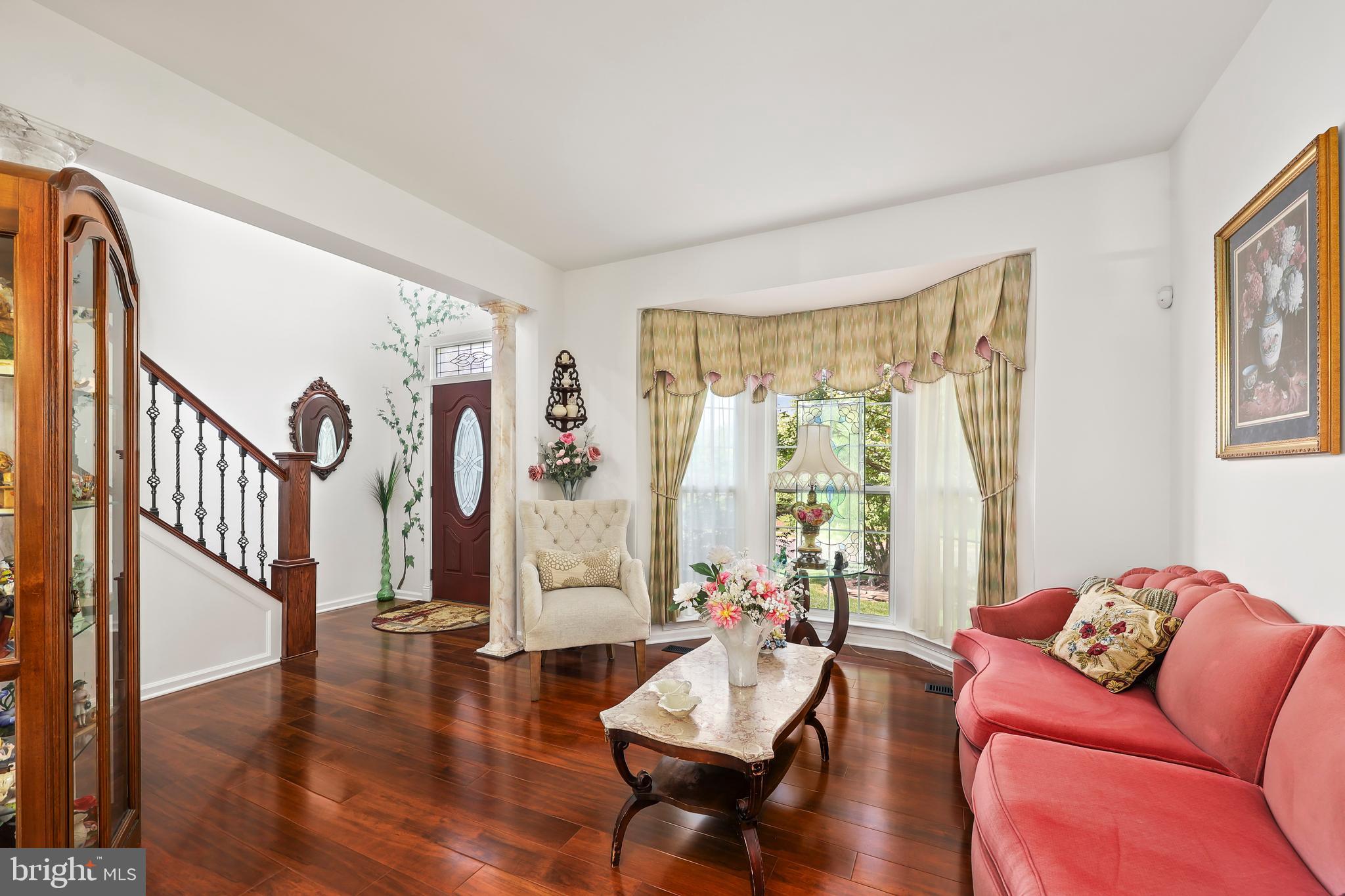 ASHBURN VILLAGE - Residential