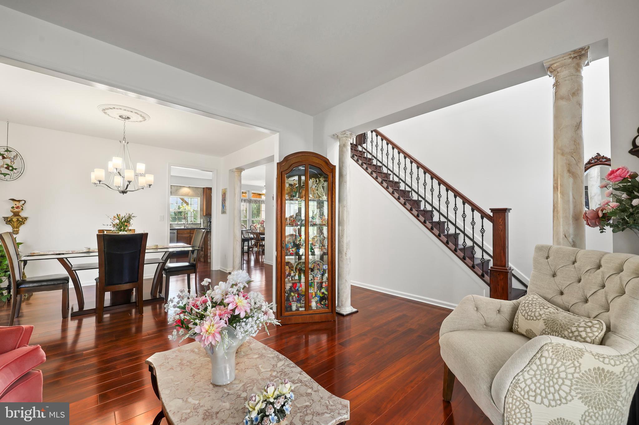 ASHBURN VILLAGE - Residential