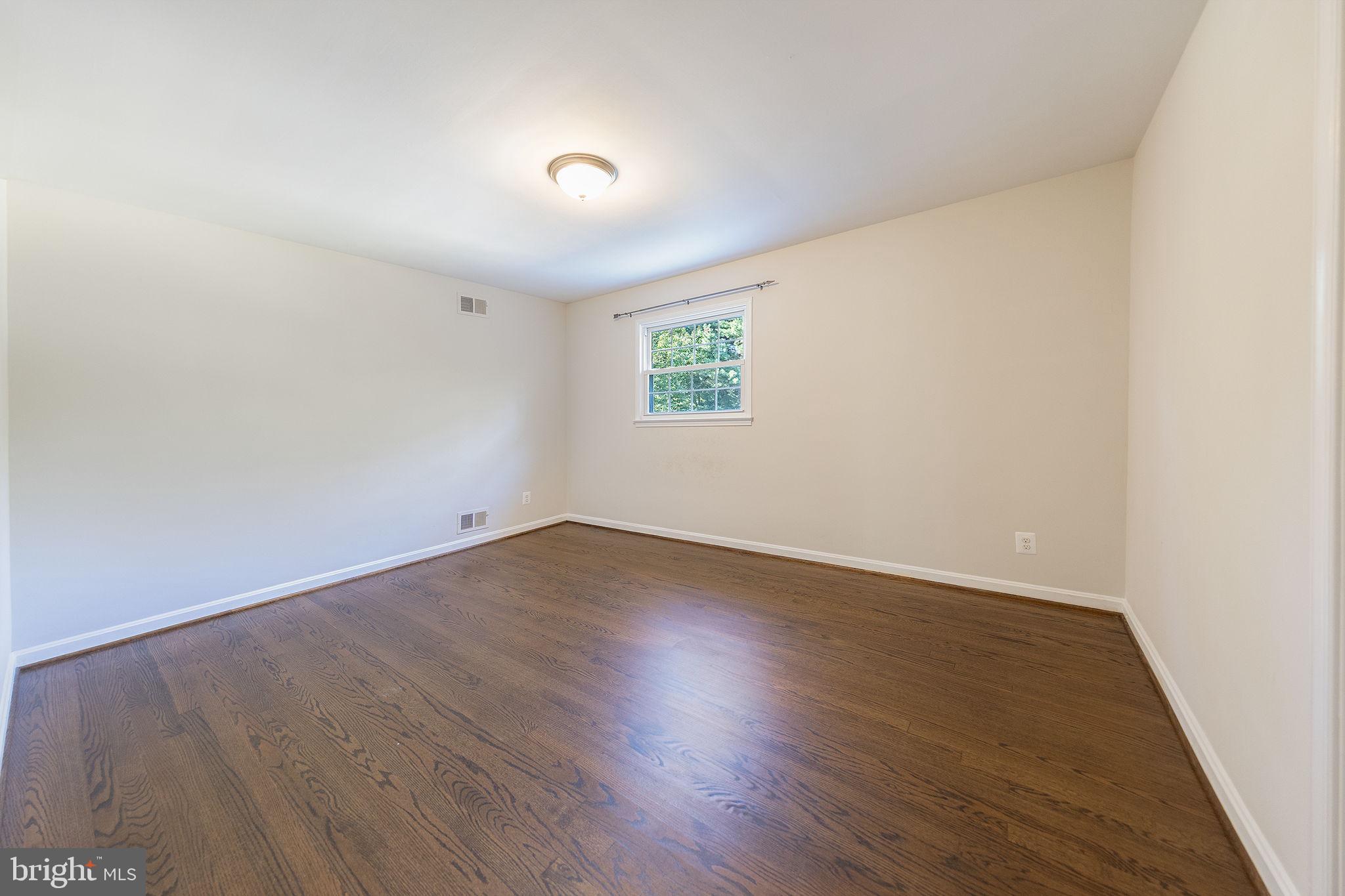 ROSECROFT PARK - Residential