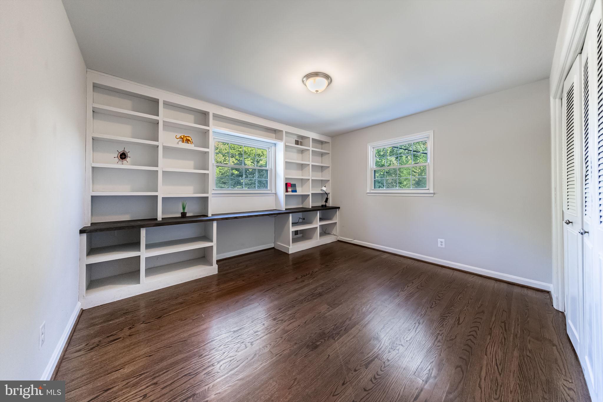 ROSECROFT PARK - Residential