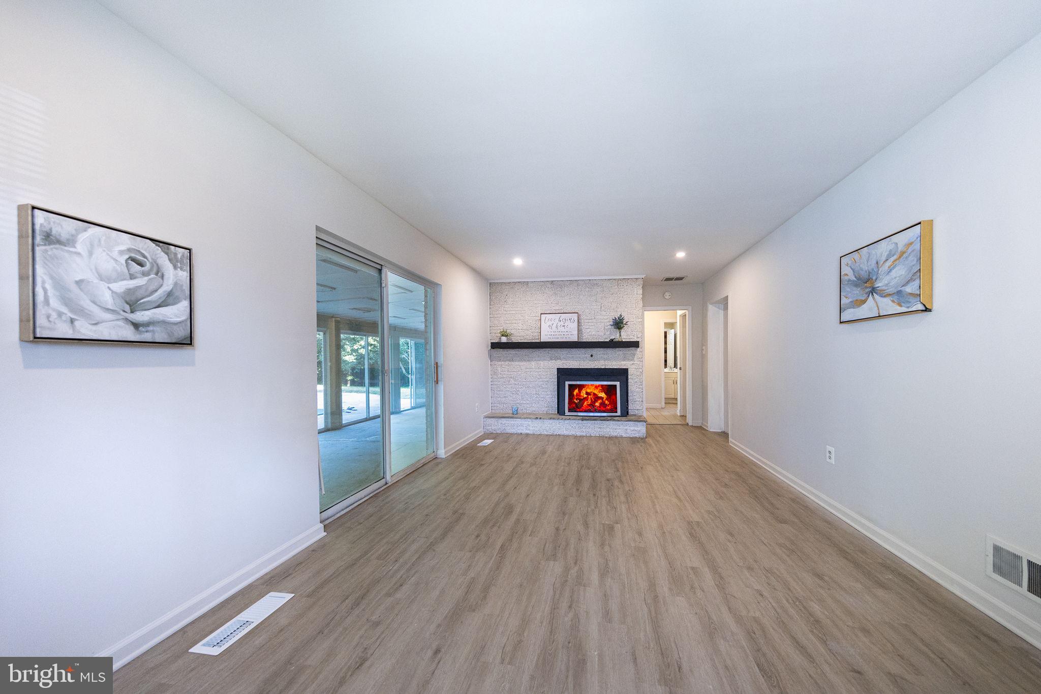 ROSECROFT PARK - Residential