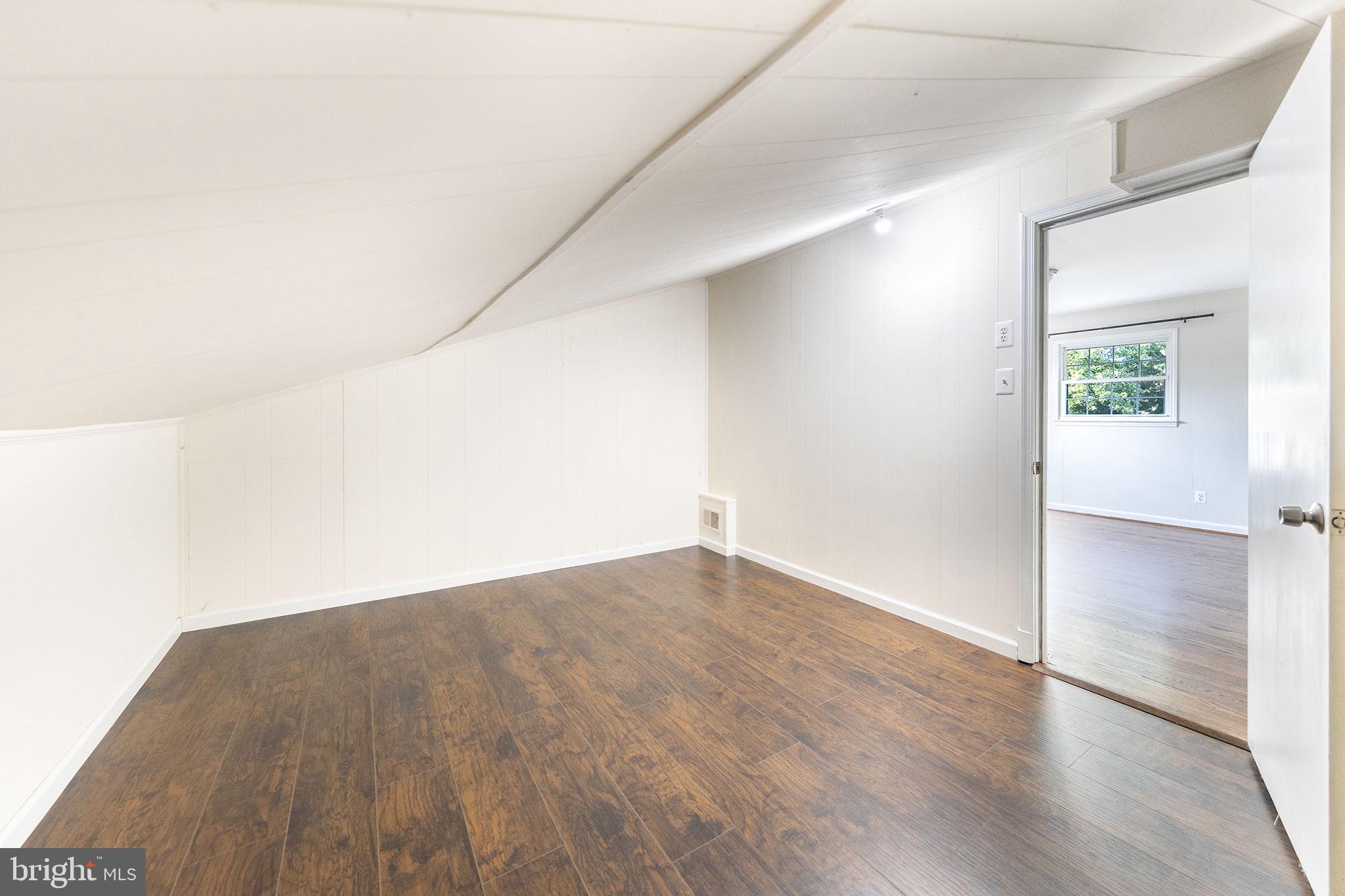 ROSECROFT PARK - Residential