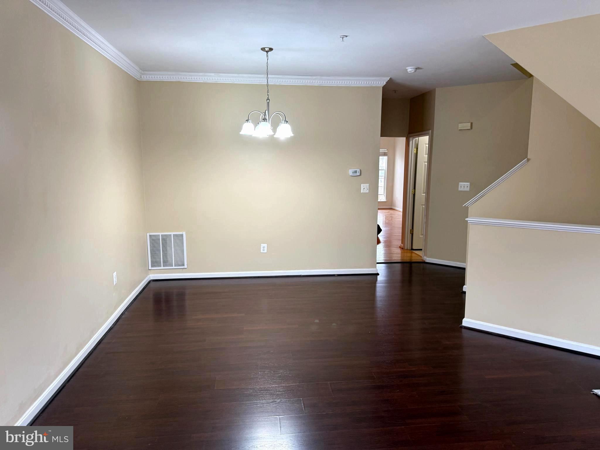 SEVEN OAKS - Residential
