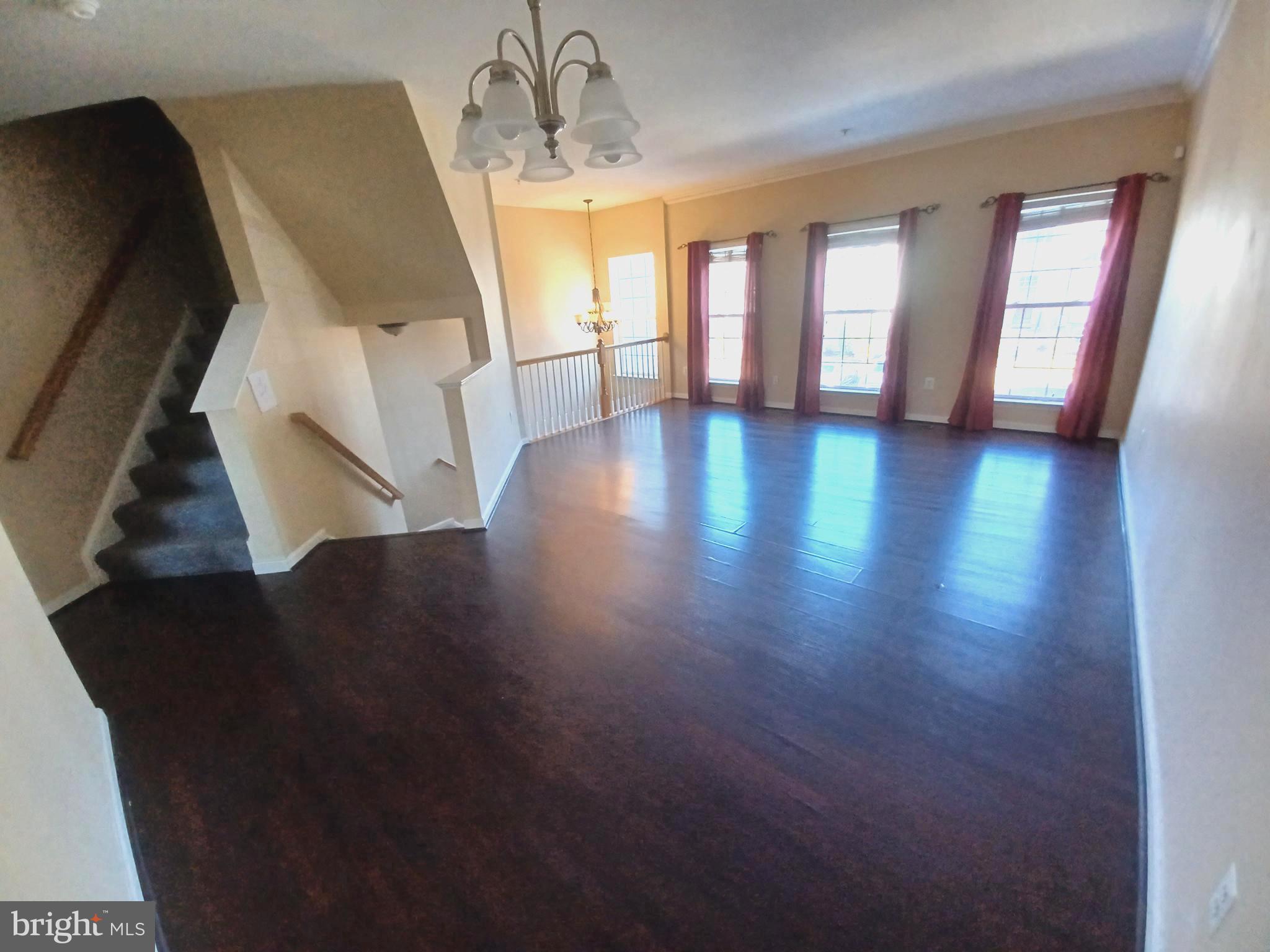 SEVEN OAKS - Residential