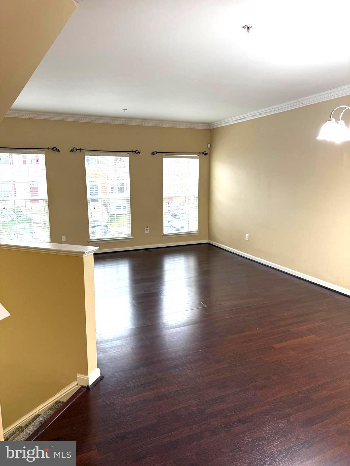 SEVEN OAKS - Residential