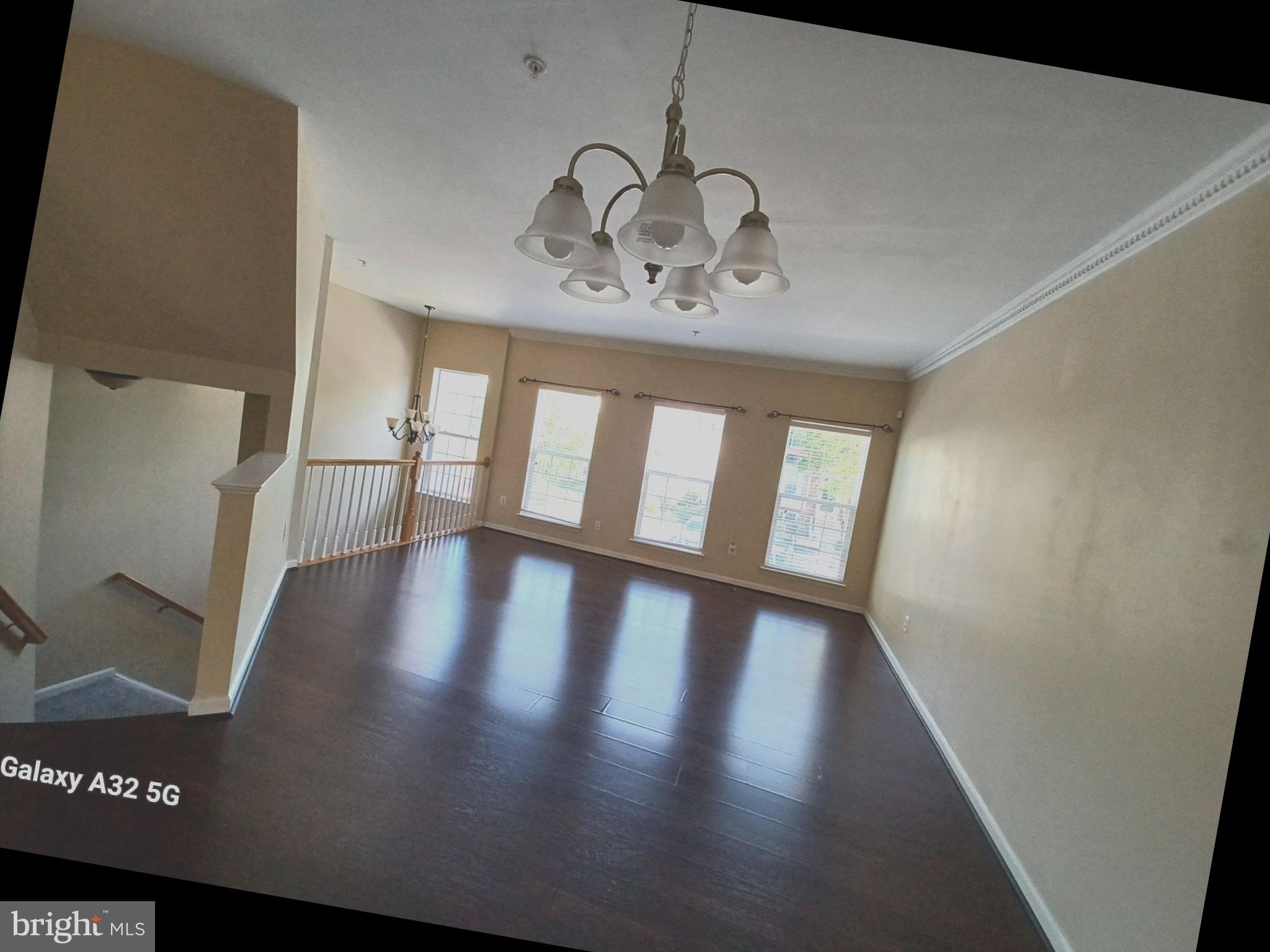SEVEN OAKS - Residential