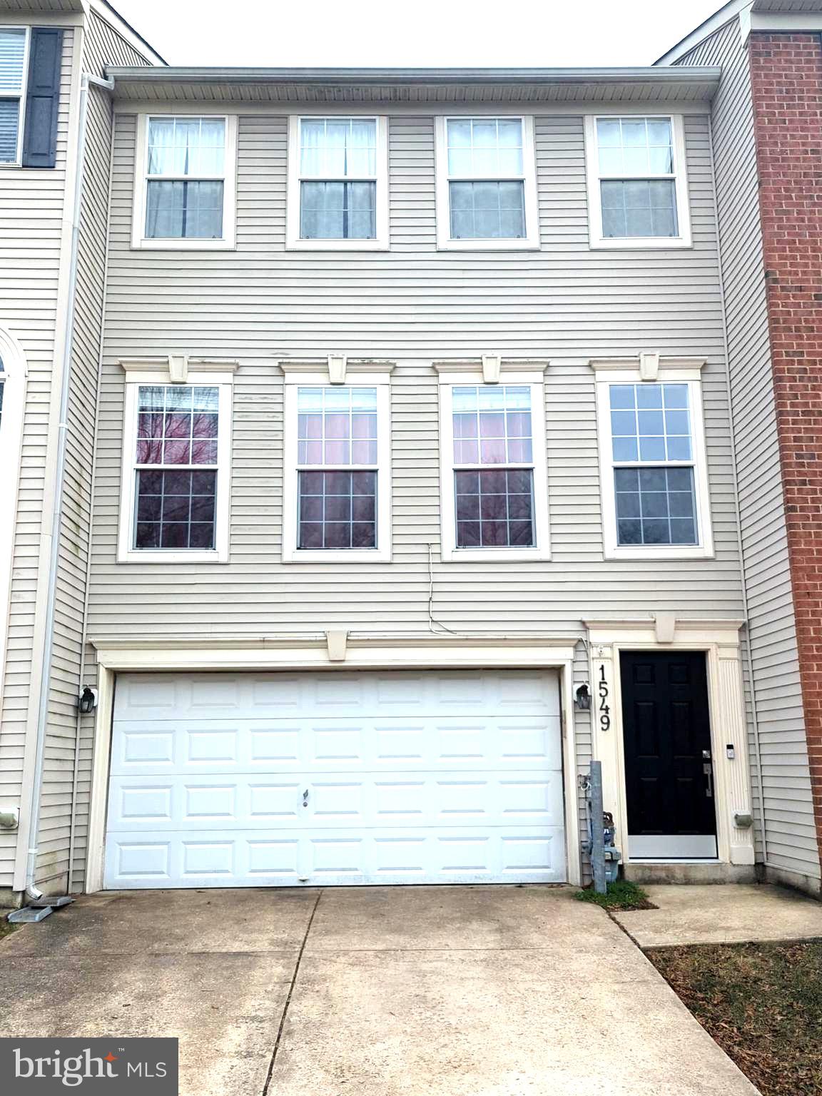 SEVEN OAKS - Residential