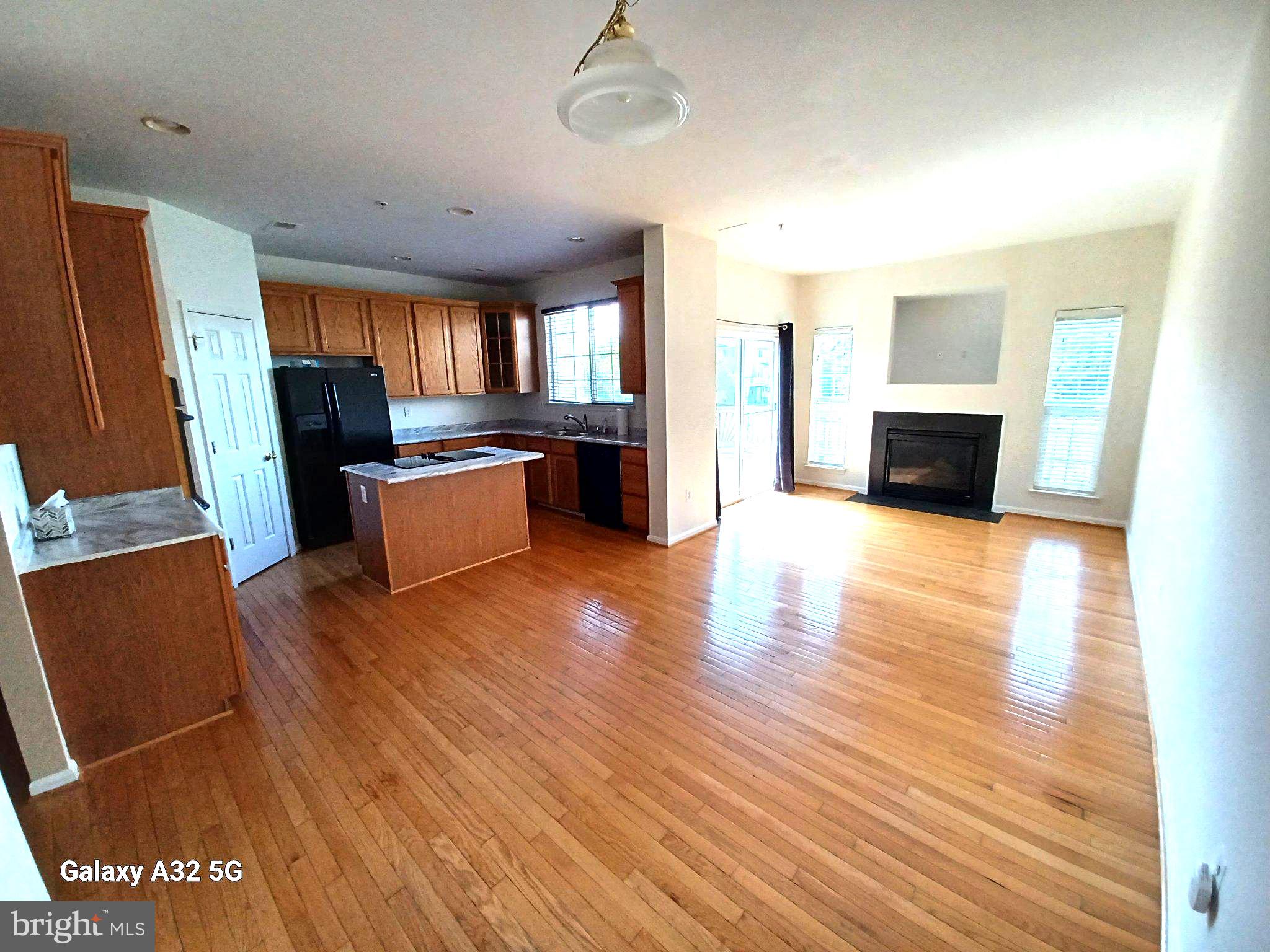 SEVEN OAKS - Residential