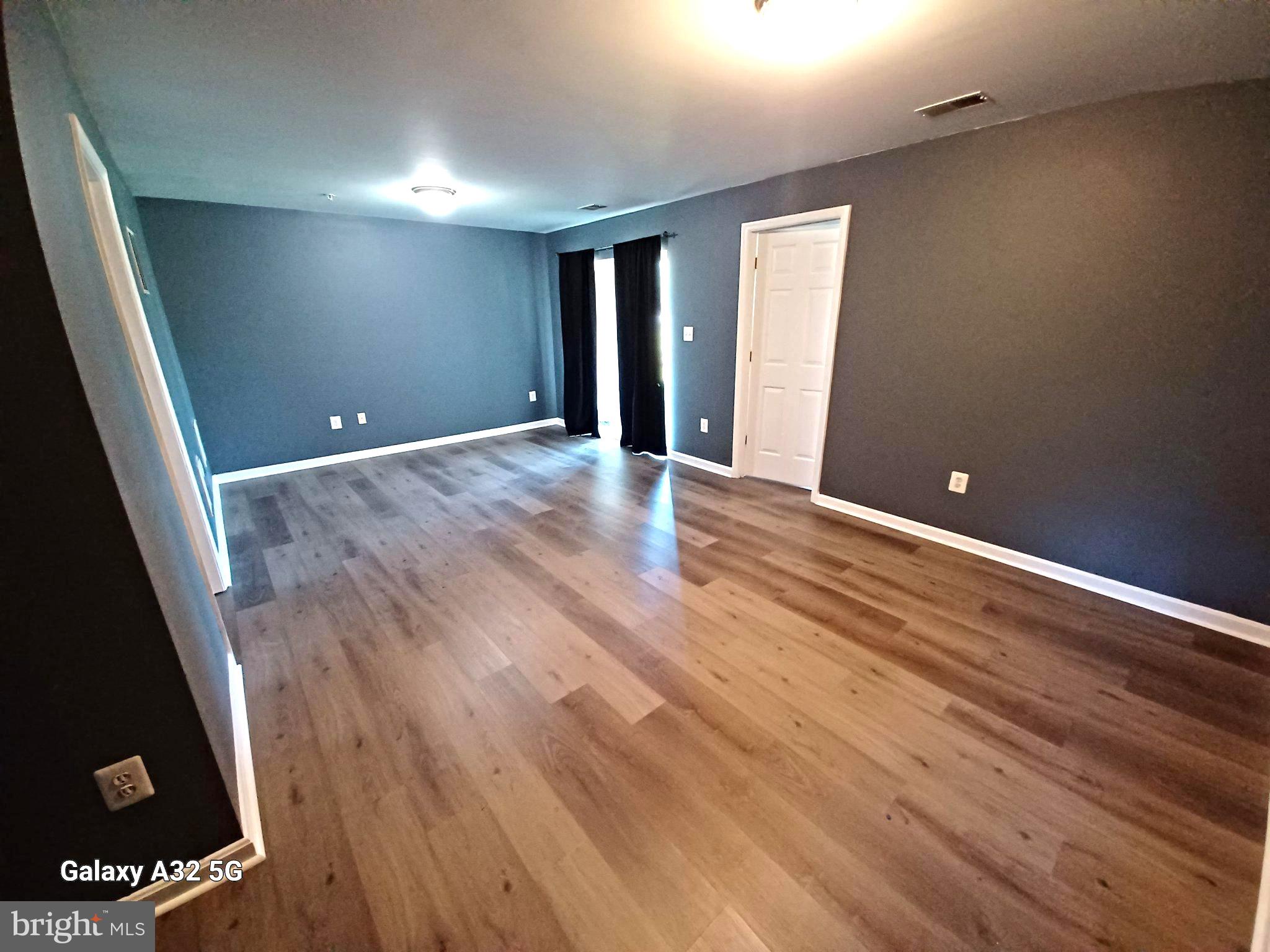 SEVEN OAKS - Residential