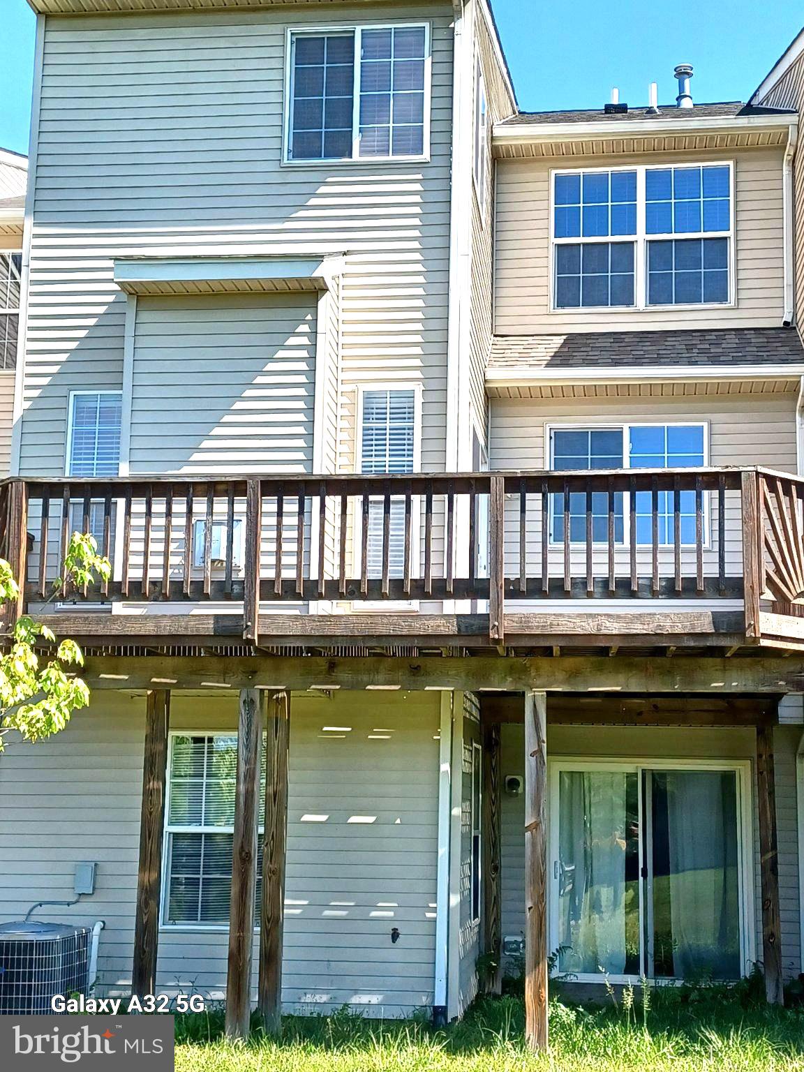 SEVEN OAKS - Residential