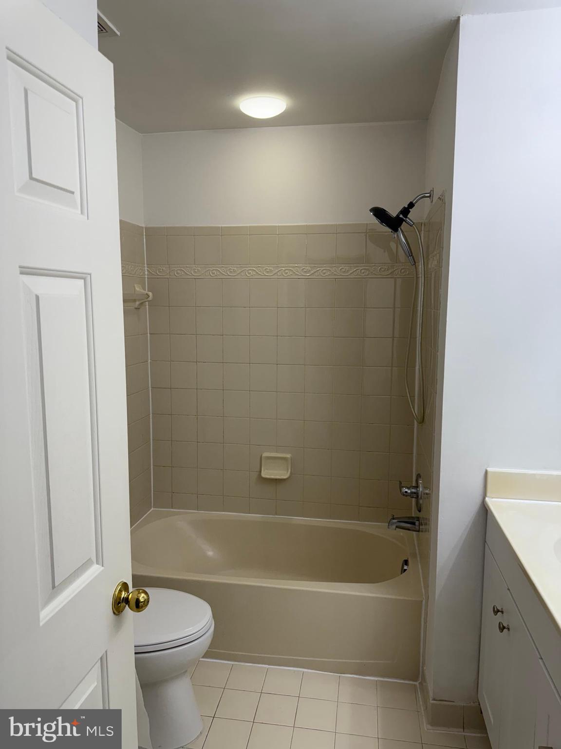 SEVEN OAKS - Residential