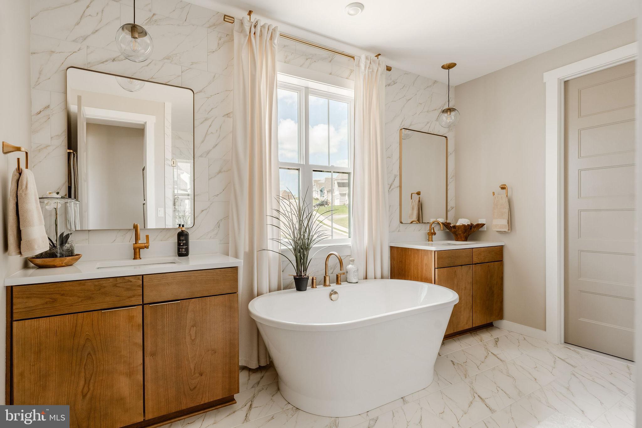 LEGACY FARMS - Residential