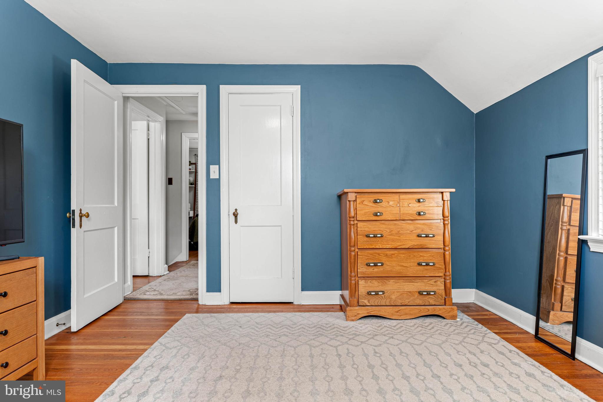 PAOLI MANOR - Residential