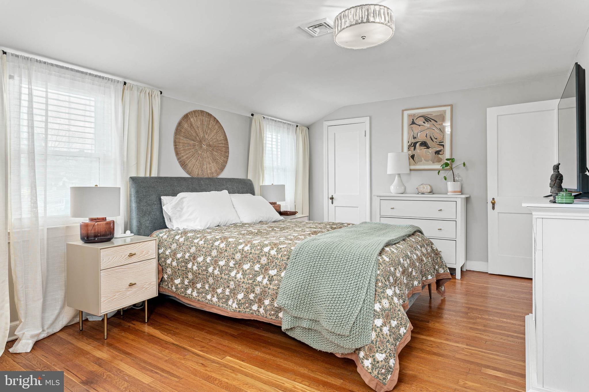 PAOLI MANOR - Residential