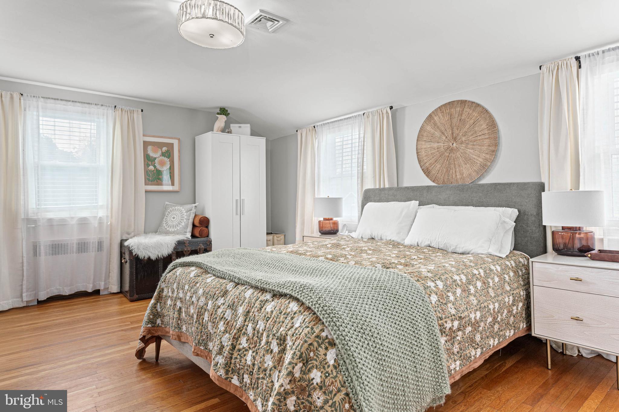 PAOLI MANOR - Residential