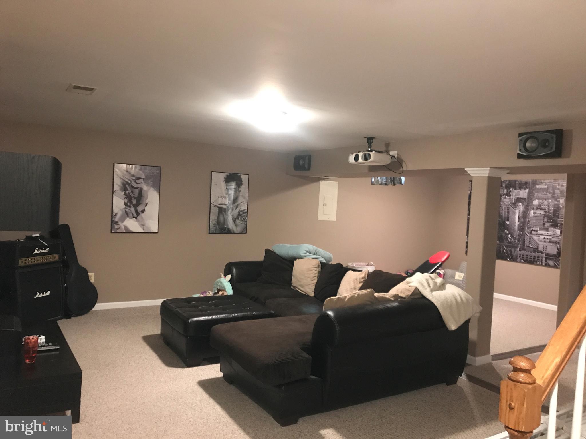 POTOMAC LAKES - Residential