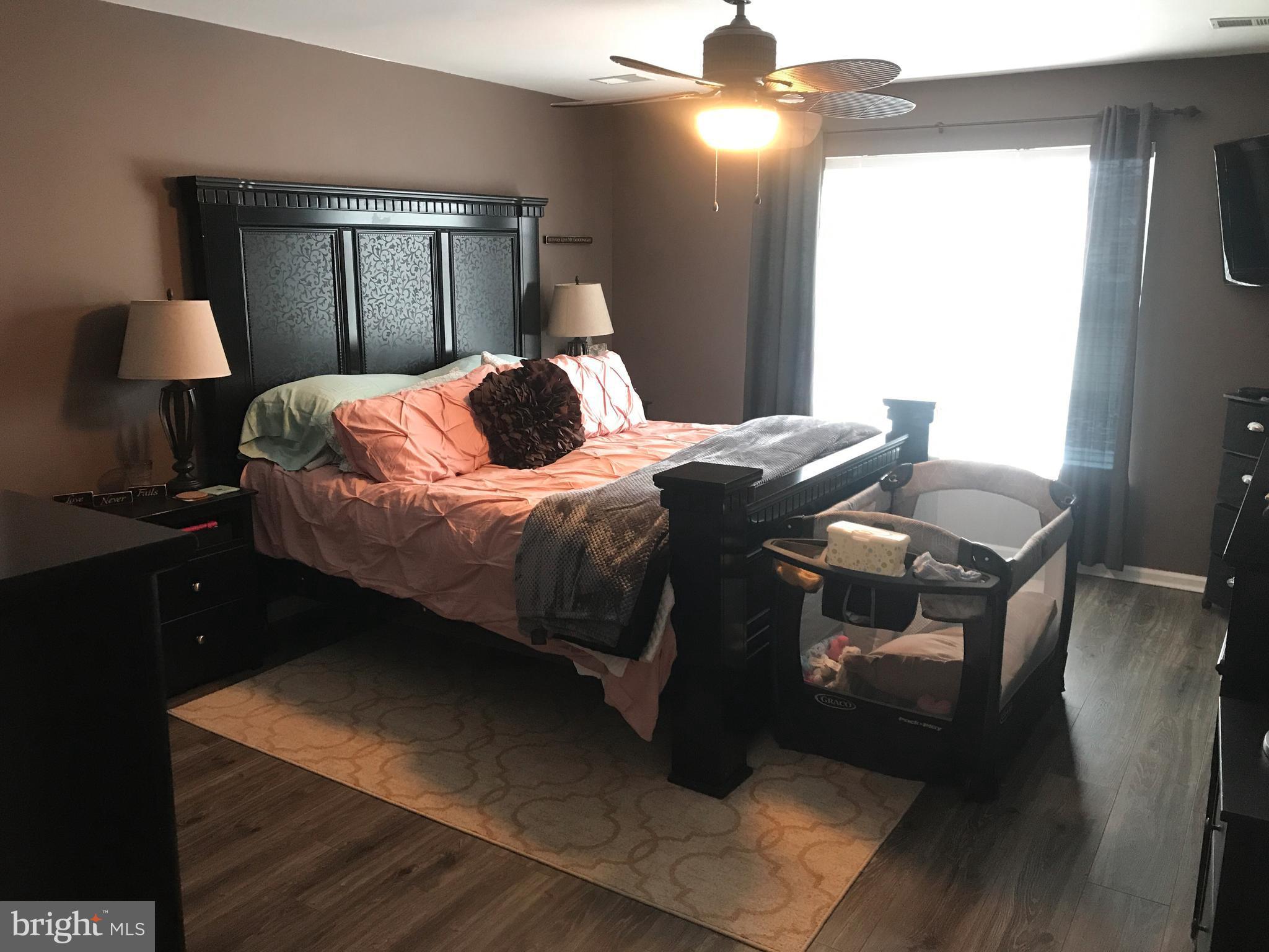 POTOMAC LAKES - Residential