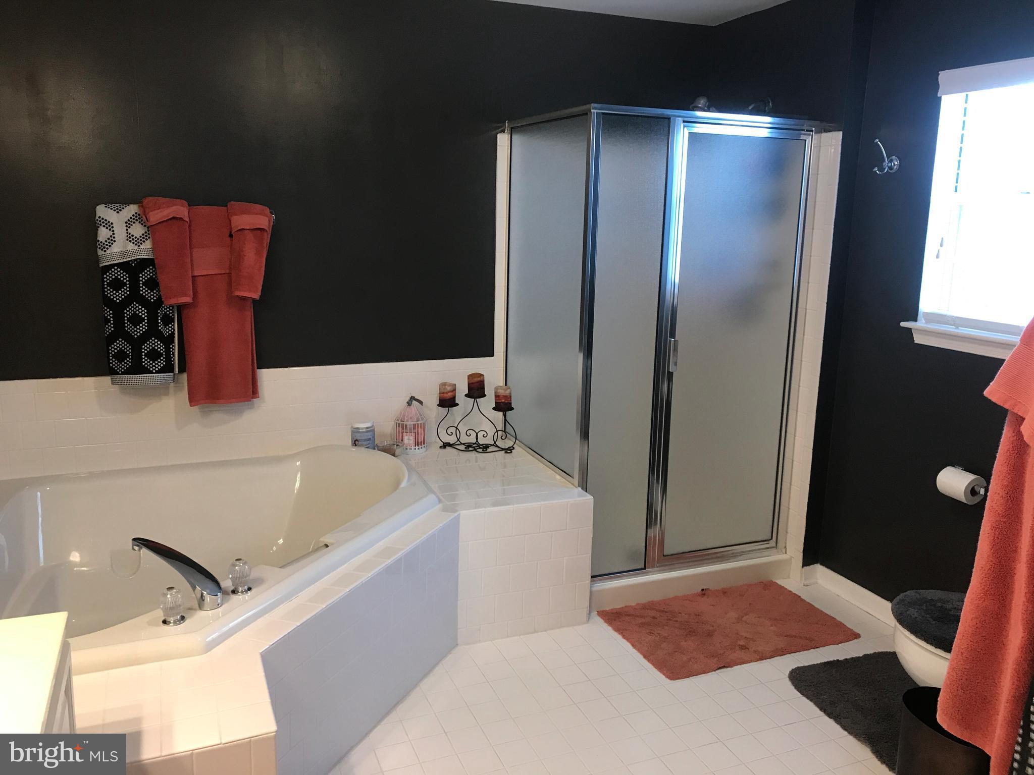 POTOMAC LAKES - Residential