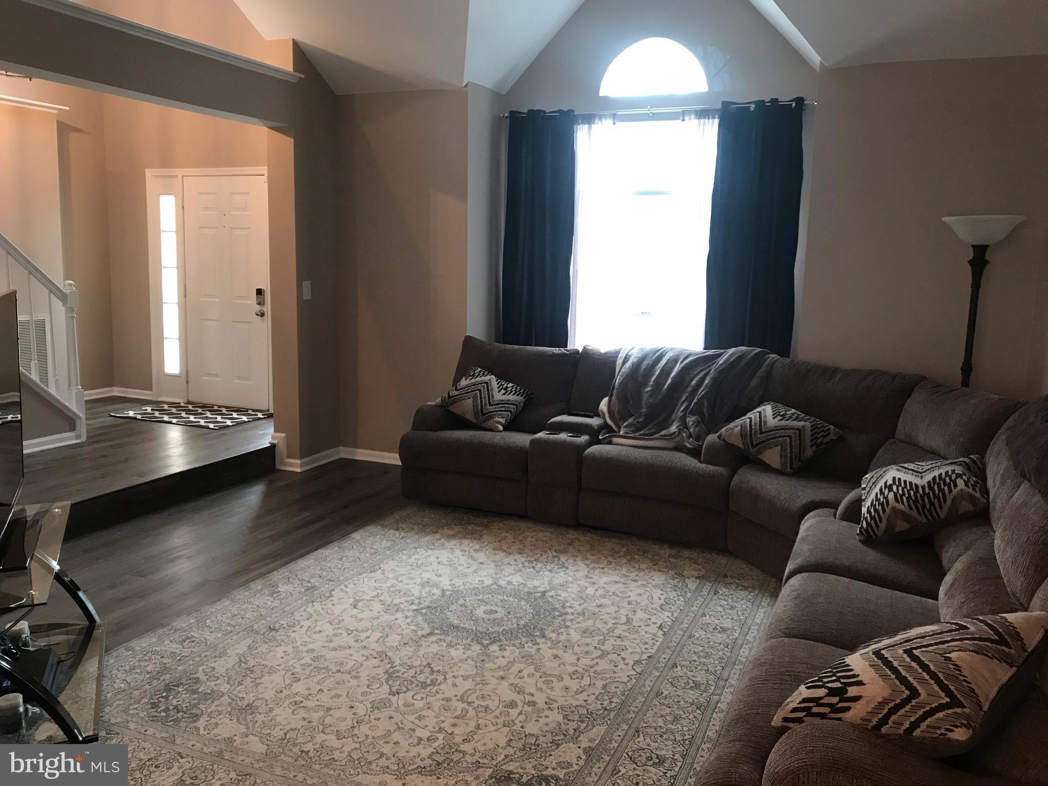 POTOMAC LAKES - Residential