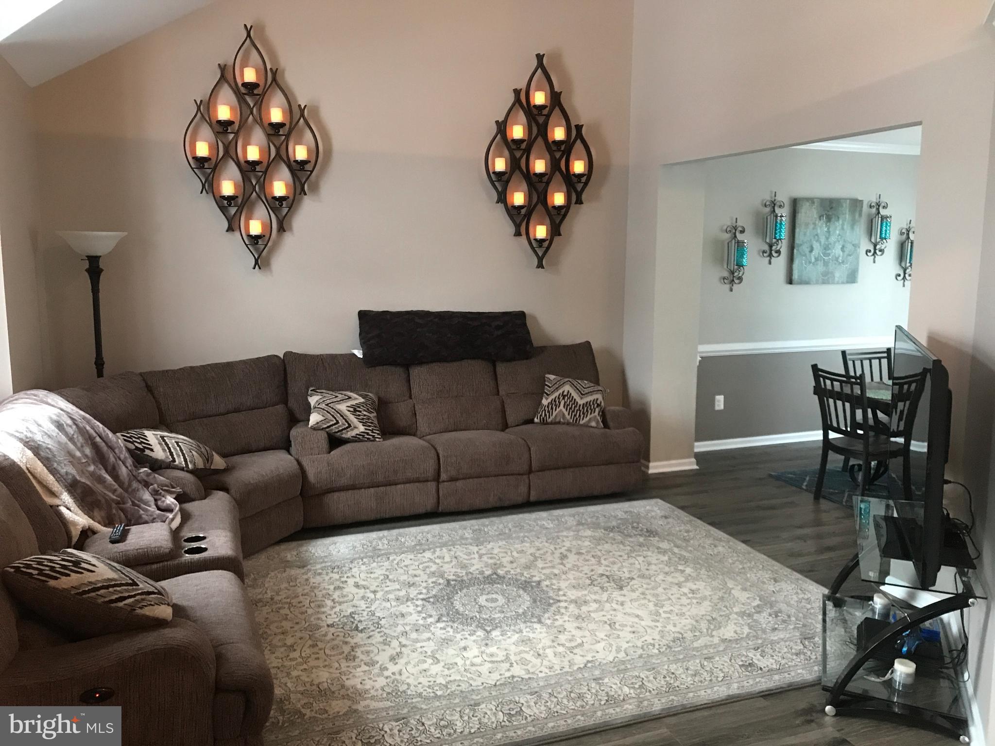 POTOMAC LAKES - Residential