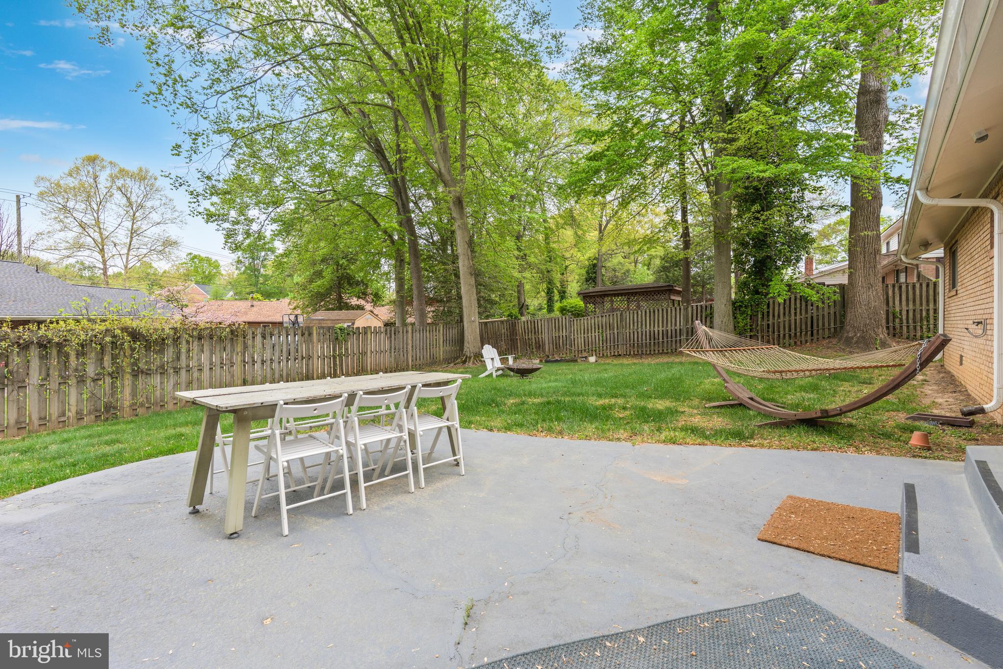 TANTALLON ON THE POTOMAC - Residential Lease