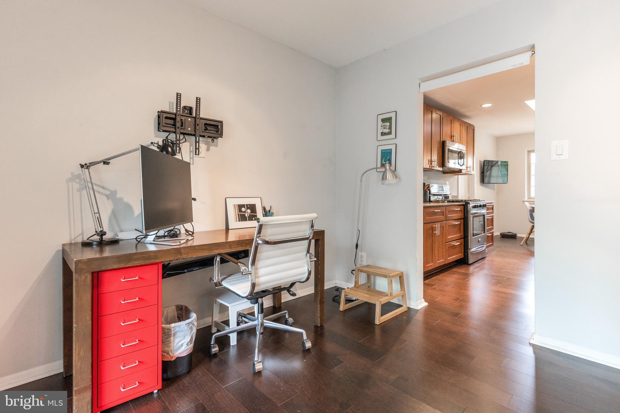 TANTALLON ON THE POTOMAC - Residential Lease